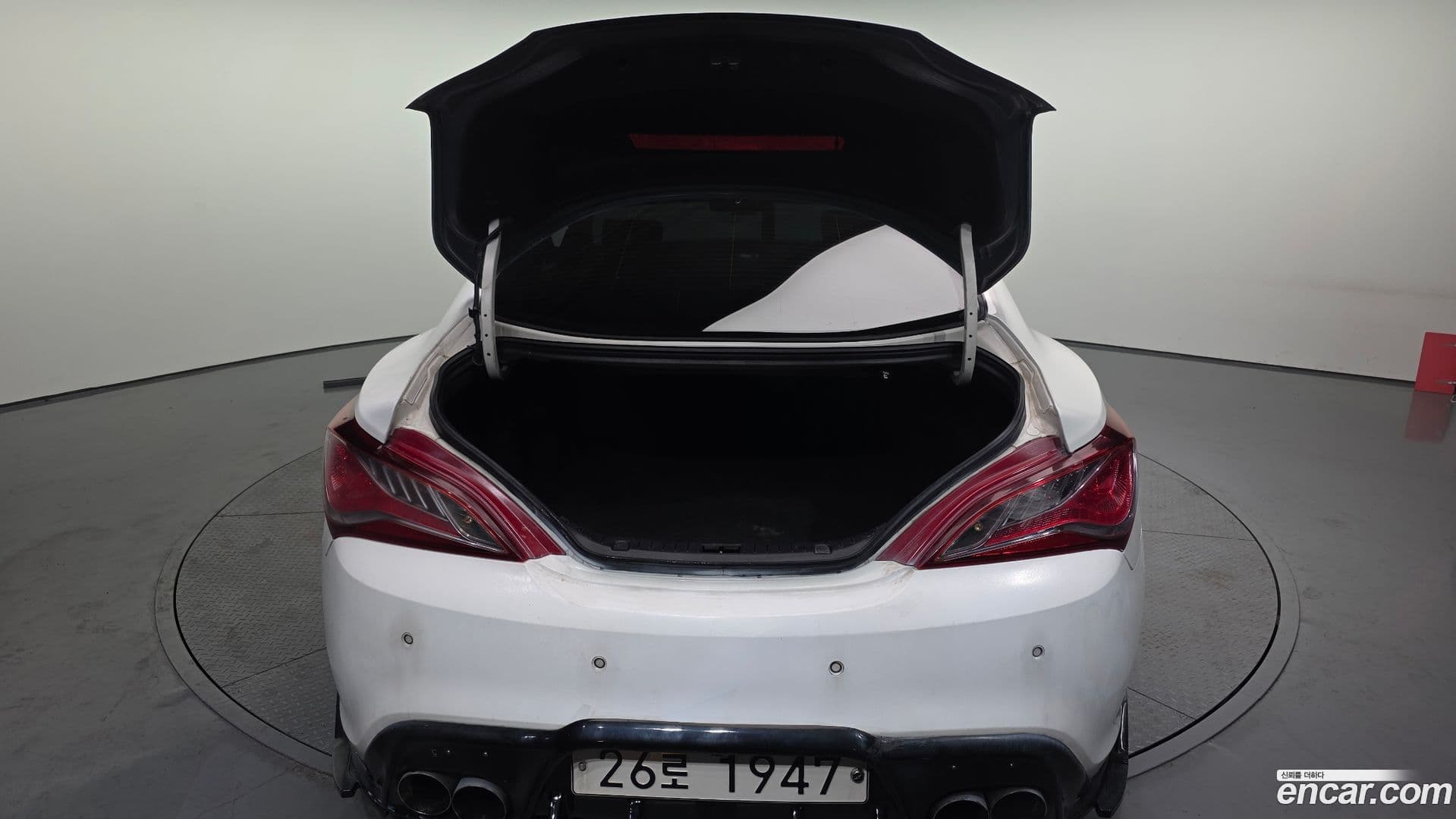 Main__Slider__Photo:Genesis Hyundai 2009.6-19