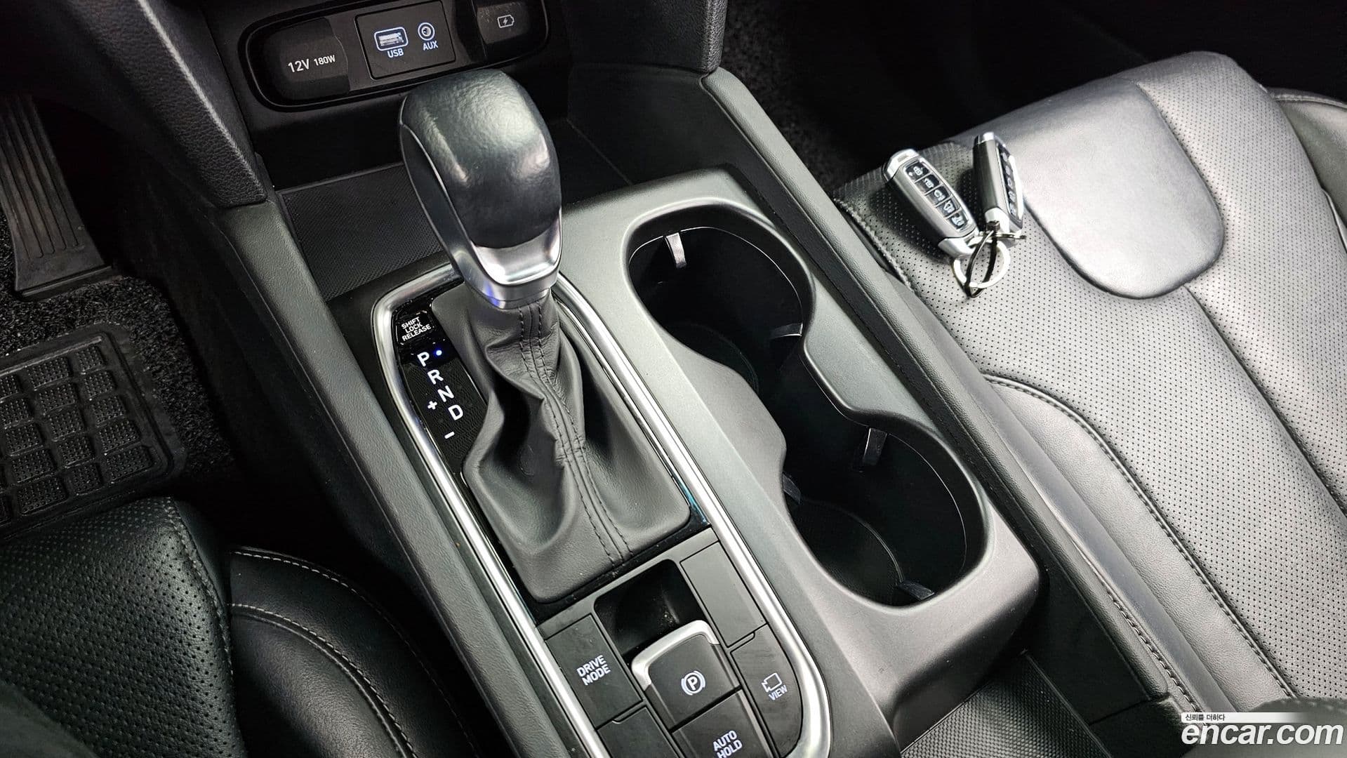 Main__Slider__Photo:Santafe Hyundai 2019.9-8