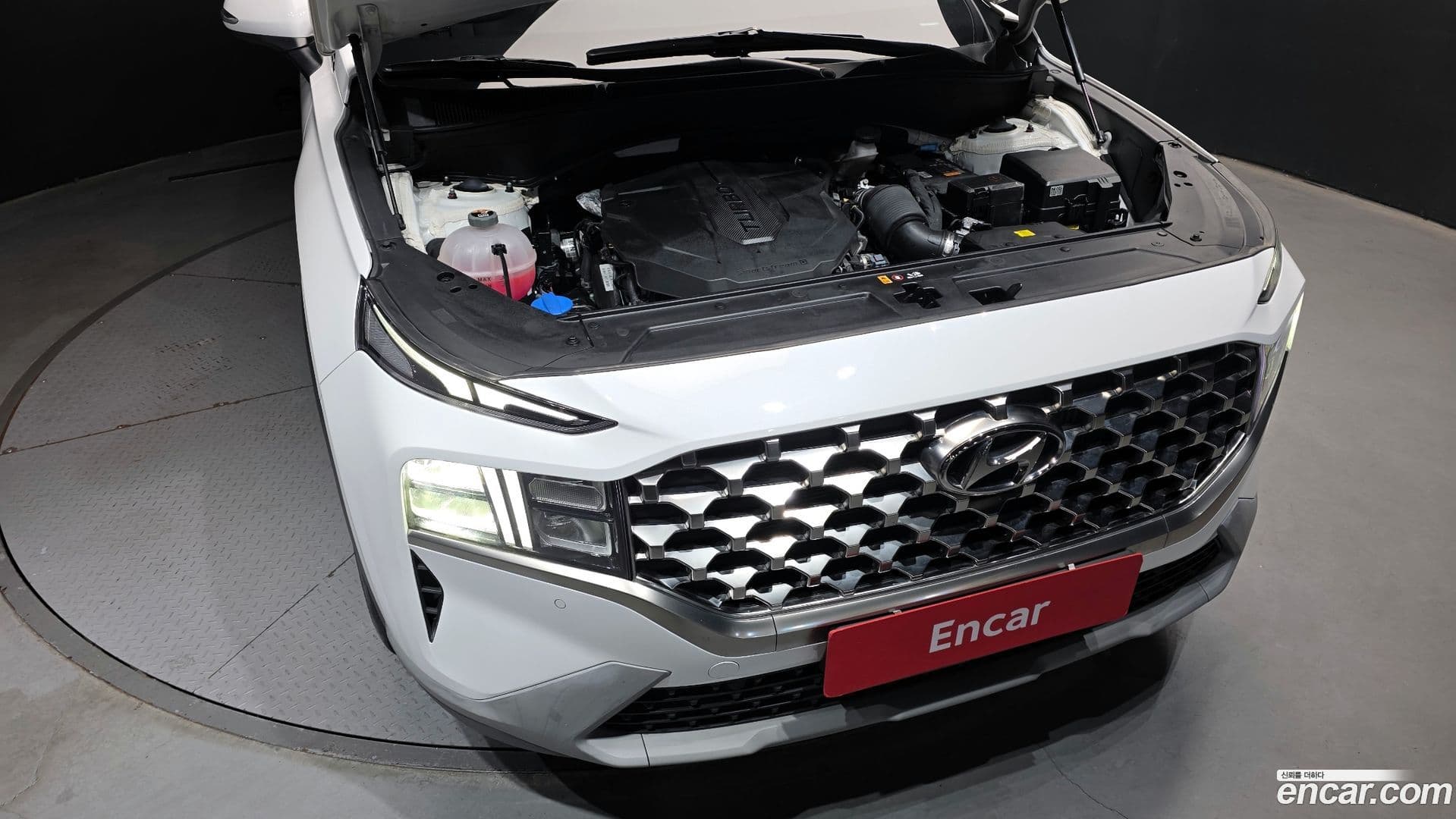 Main__Slider__Photo:Santafe Hyundai 2023.7-5