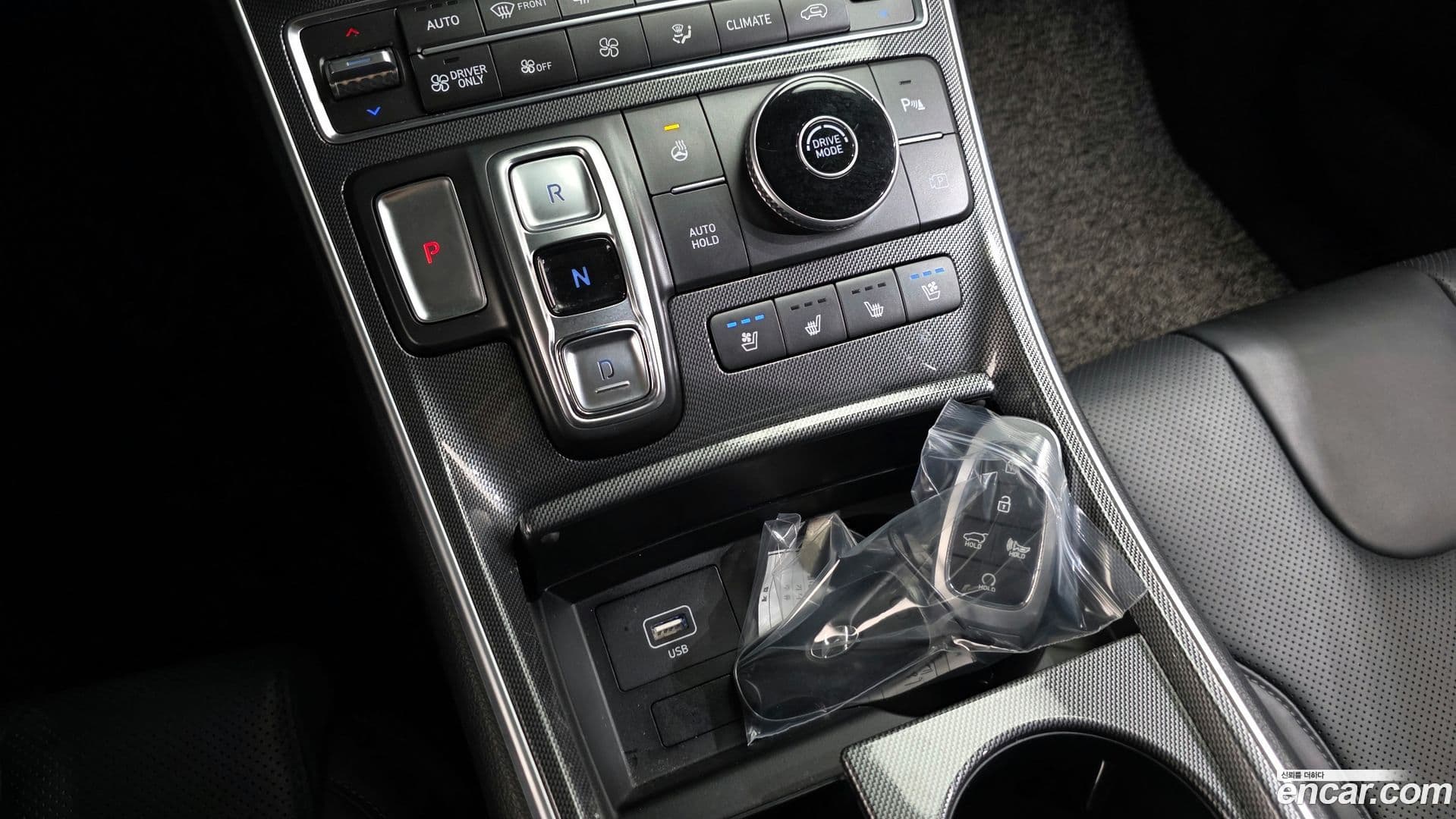 Main__Slider__Photo:Santafe Hyundai 2022.9-8