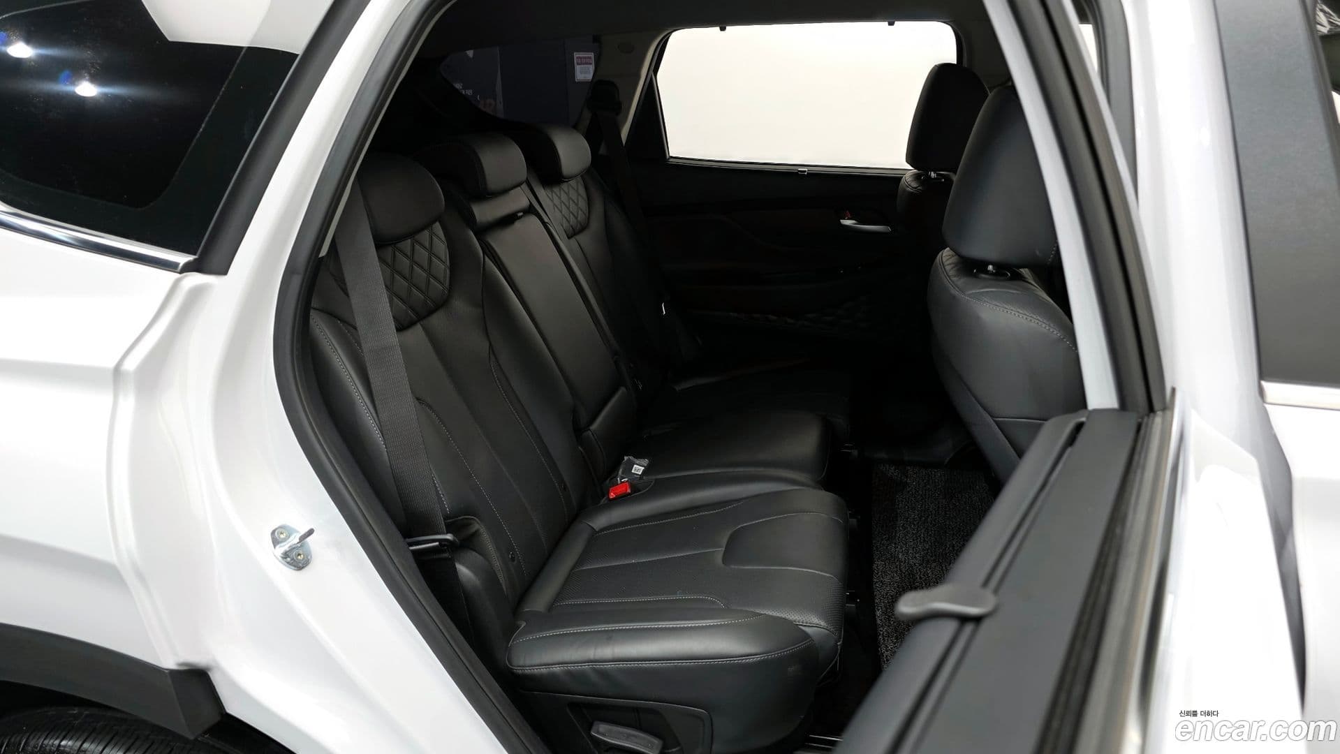 Main__Slider__Photo:Santafe Hyundai 2022.9-11