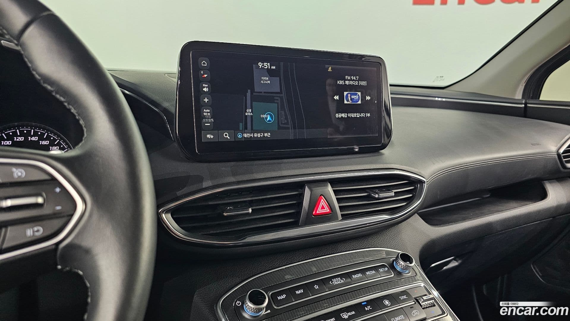 Main__Slider__Photo:Santafe Hyundai 2022.6-15