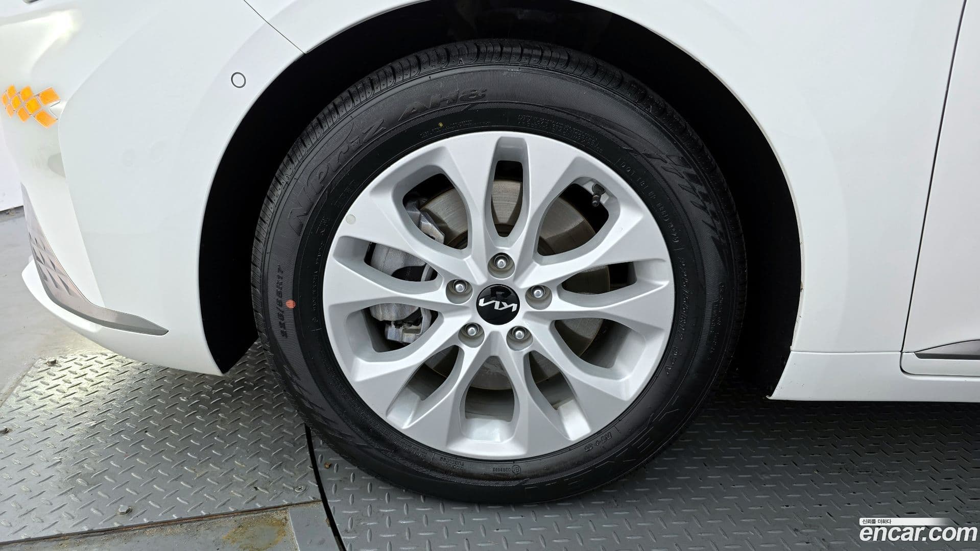 Main__Slider__Photo:K8 Kia 2022.4-4