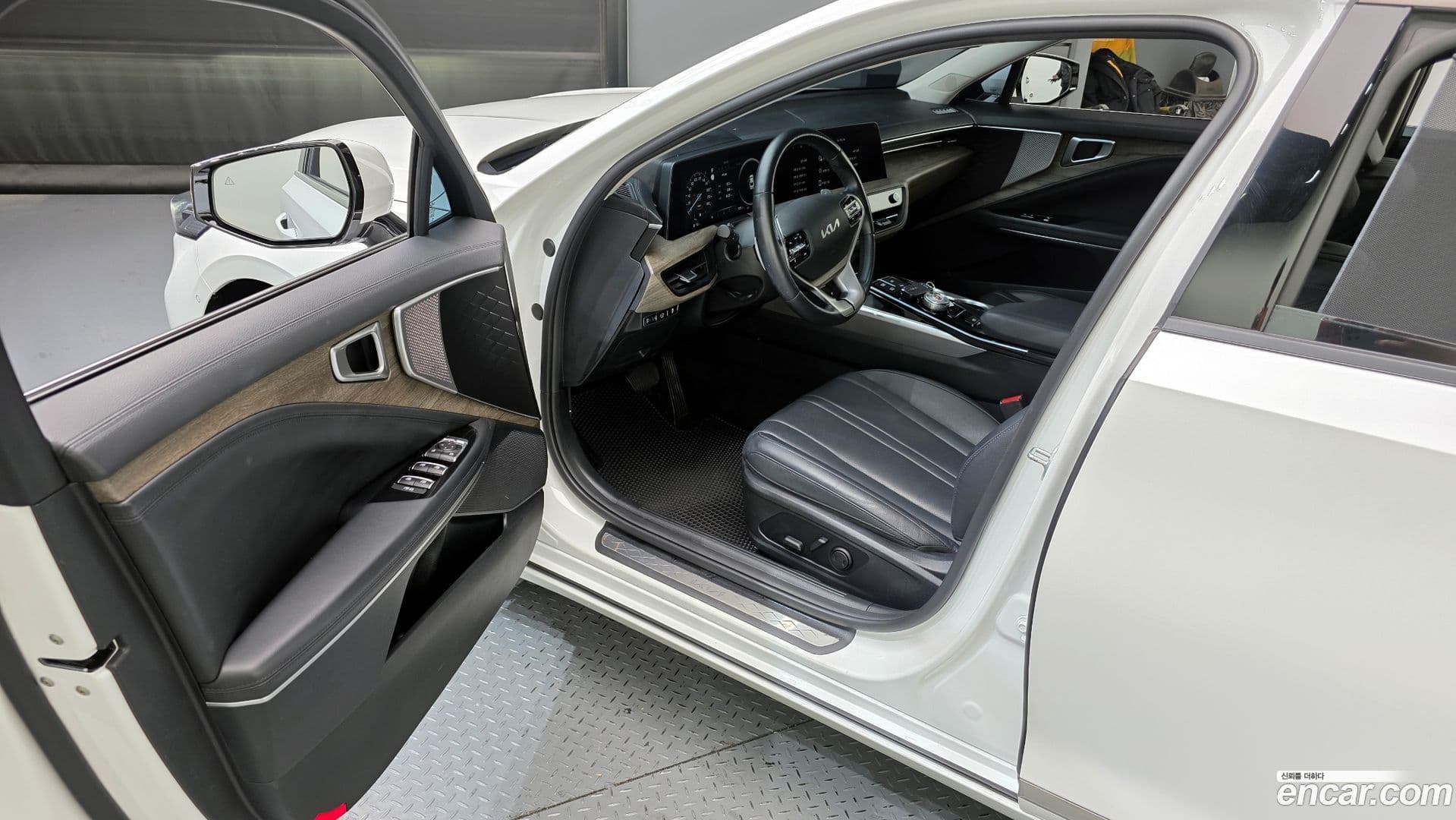 Main__Slider__Photo:K8 Kia 2022.4-9