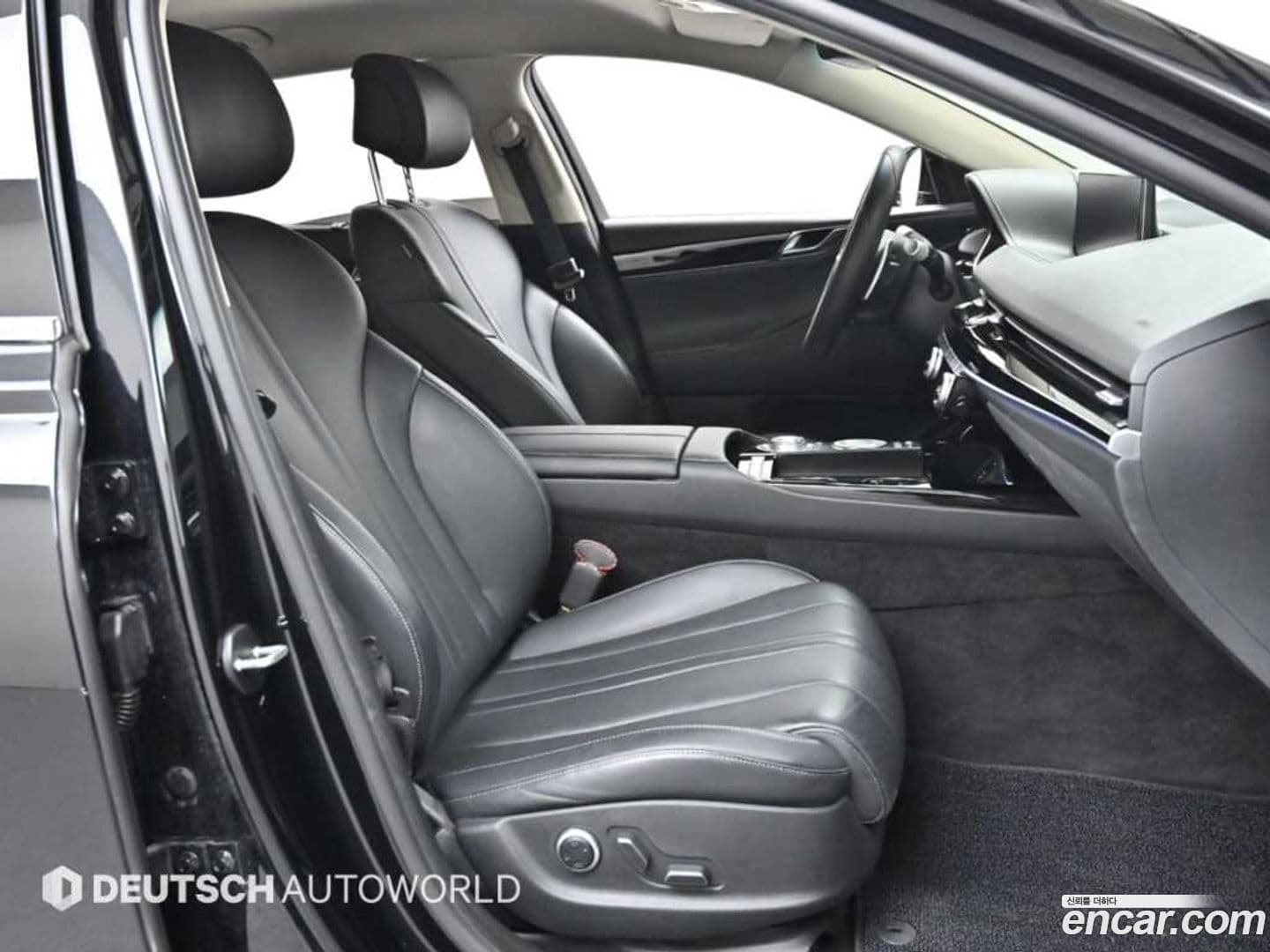 Main__Slider__Photo:G80 Genesis 2020.4-9