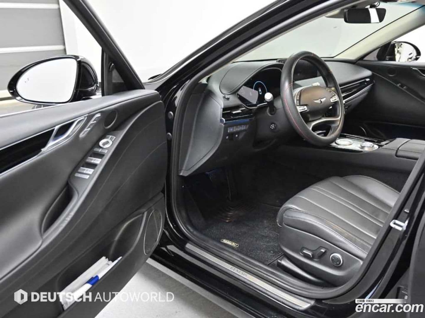 Main__Slider__Photo:G80 Genesis 2020.4-10