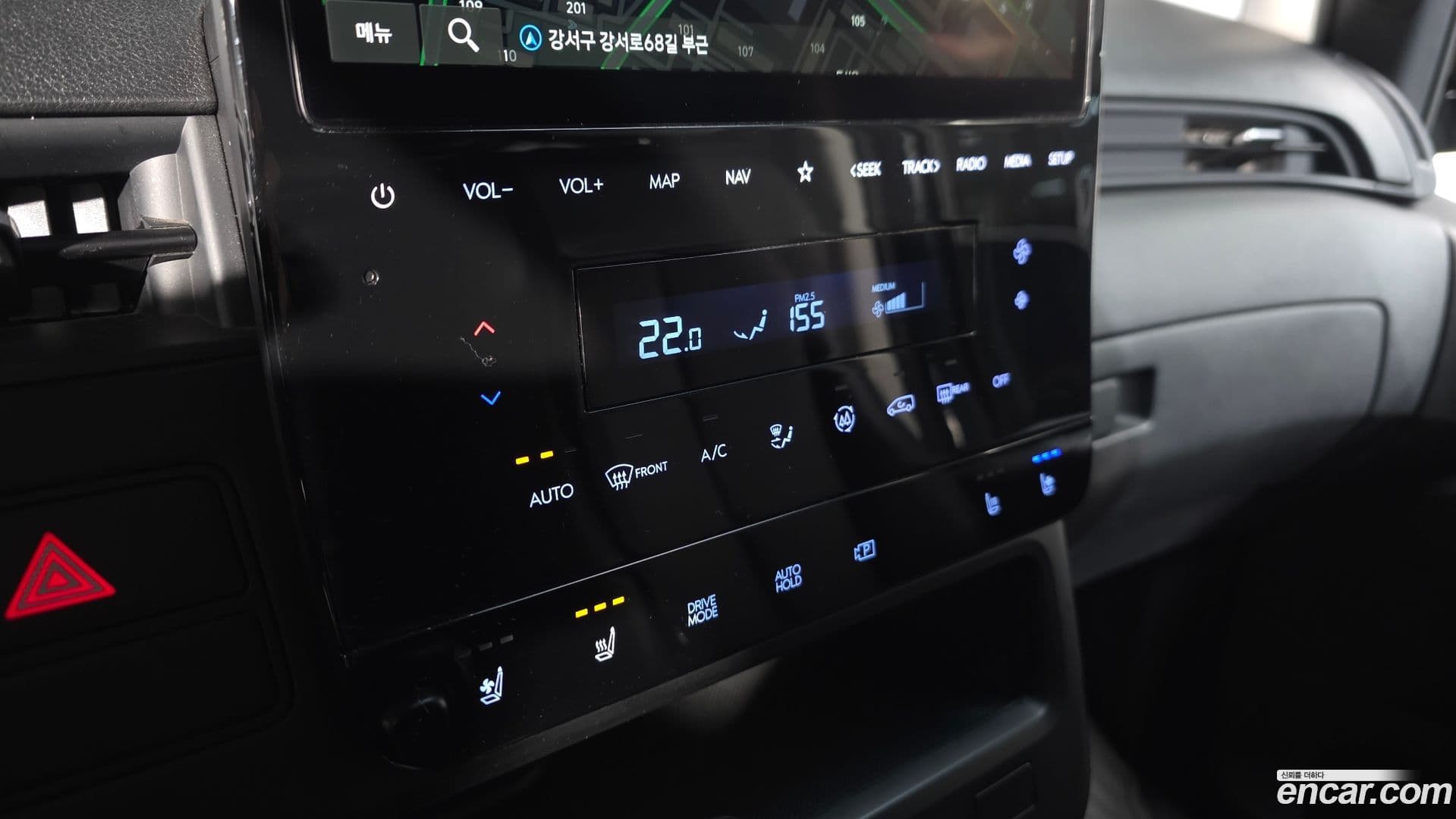 Main__Slider__Photo:Staria Hyundai 2022.1-17