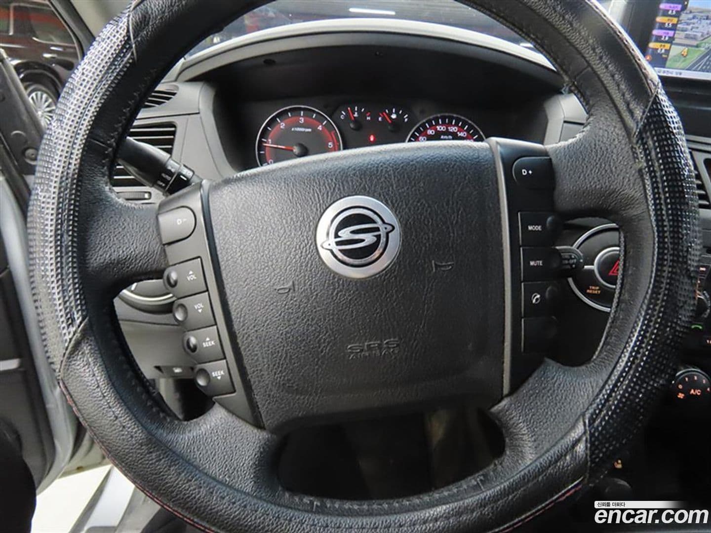 Main__Slider__Photo:KORANDO KG_Mobility_Ssangyong 2012.1-7