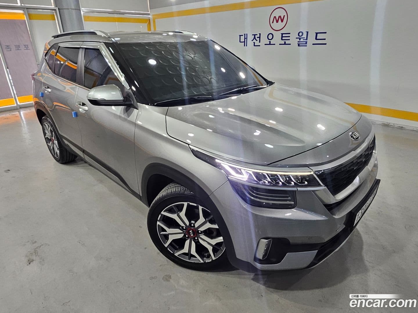 Main__Slider__Photo:Seltos Kia 2020.4-7