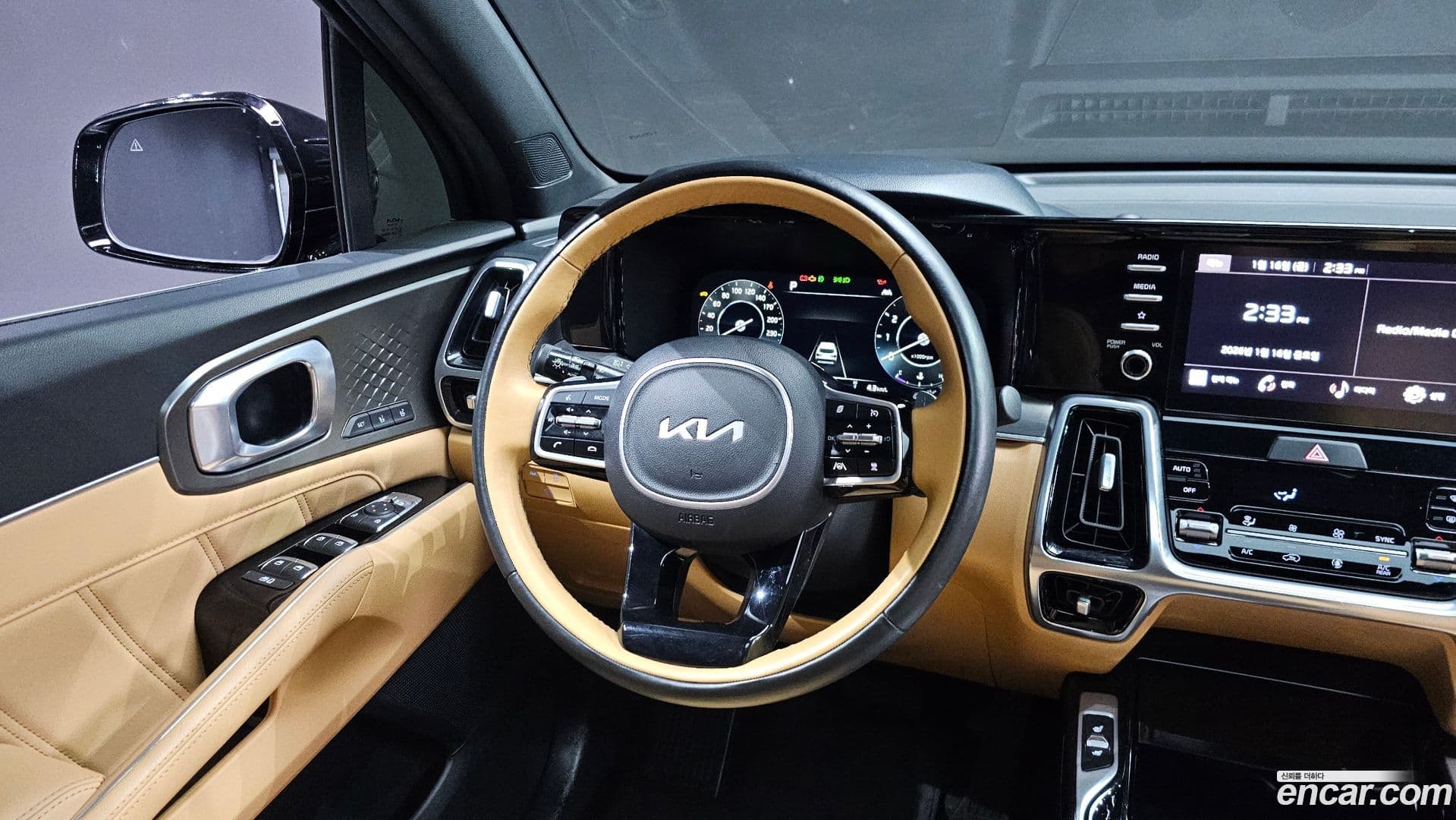 Main__Slider__Photo:Sorento Kia 2022.3-12