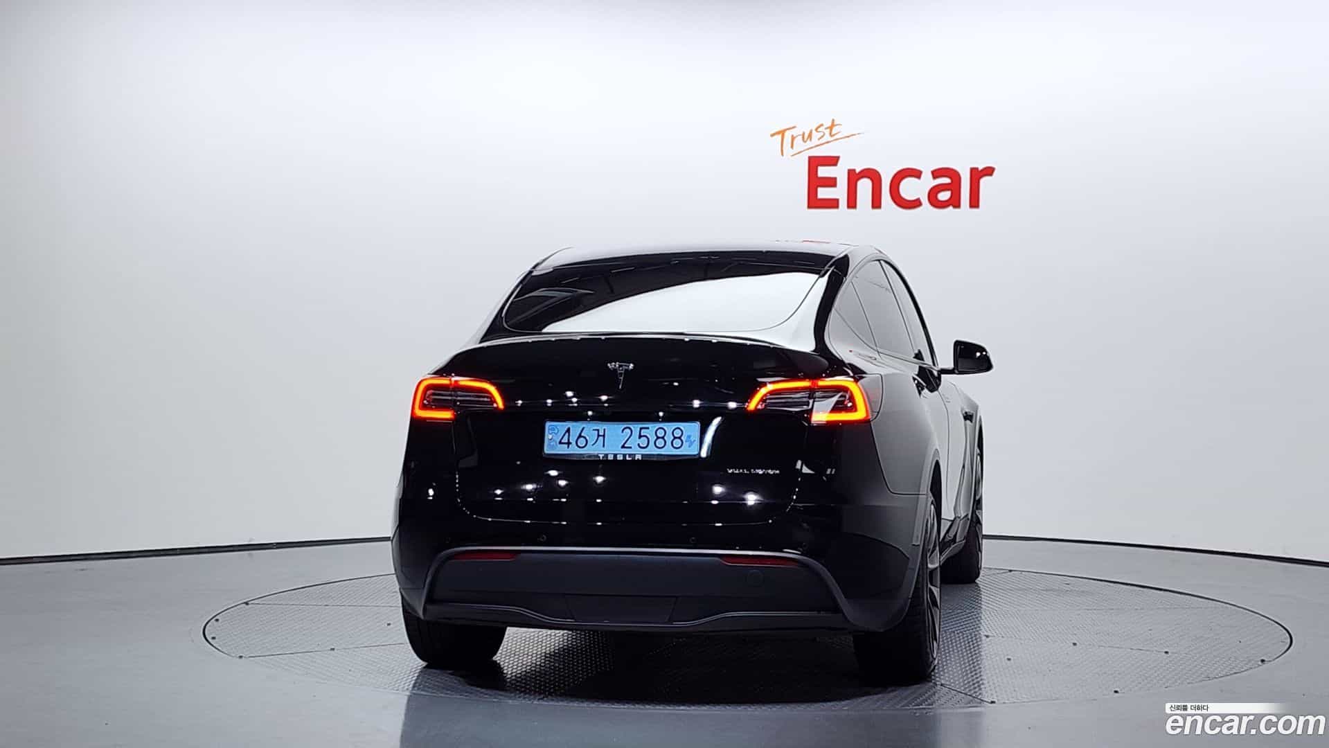 Model Y Tesla 2022.5-OUTER-004