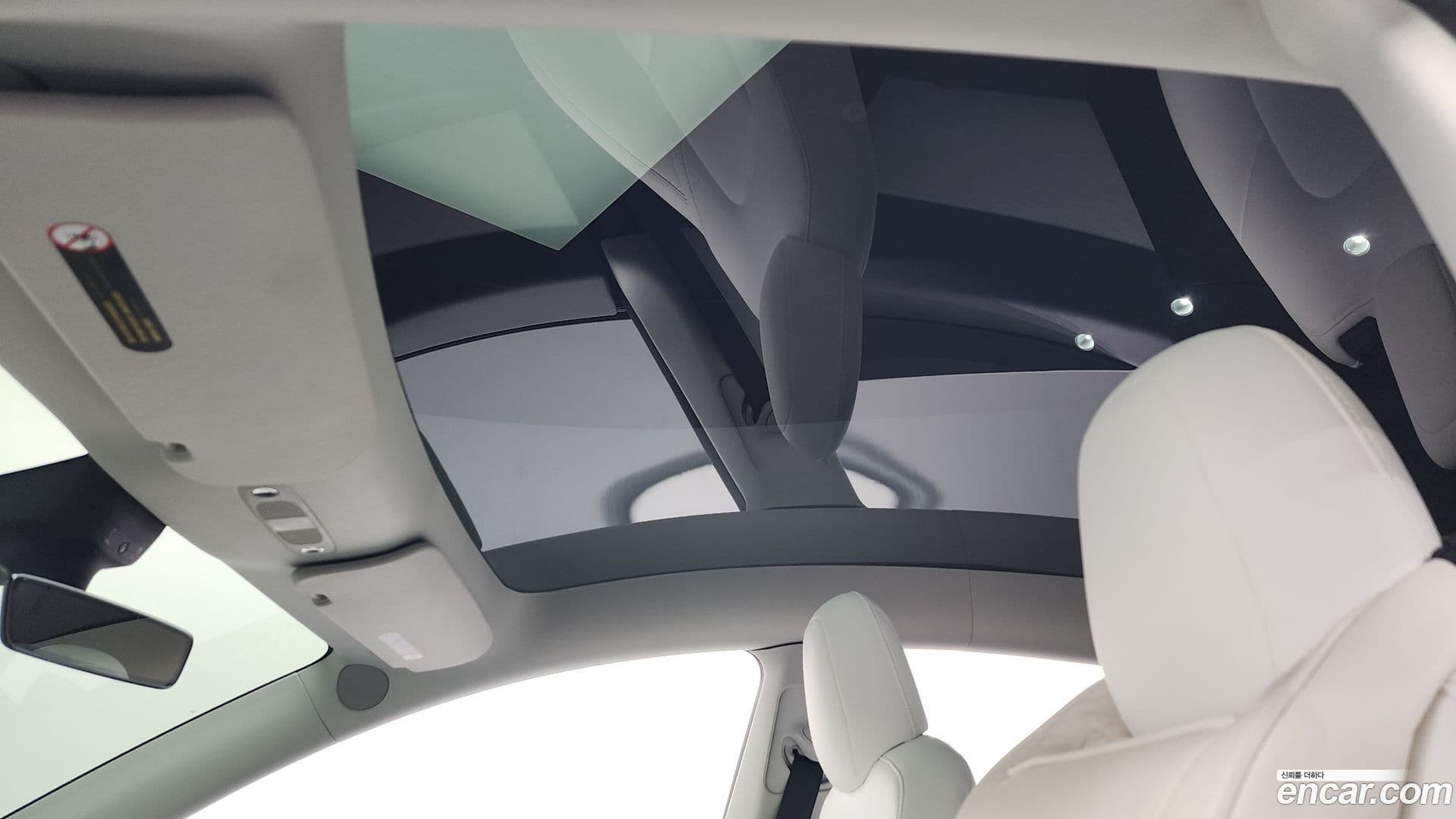 Main__Slider__Photo:Model Y Tesla 2022.5-17