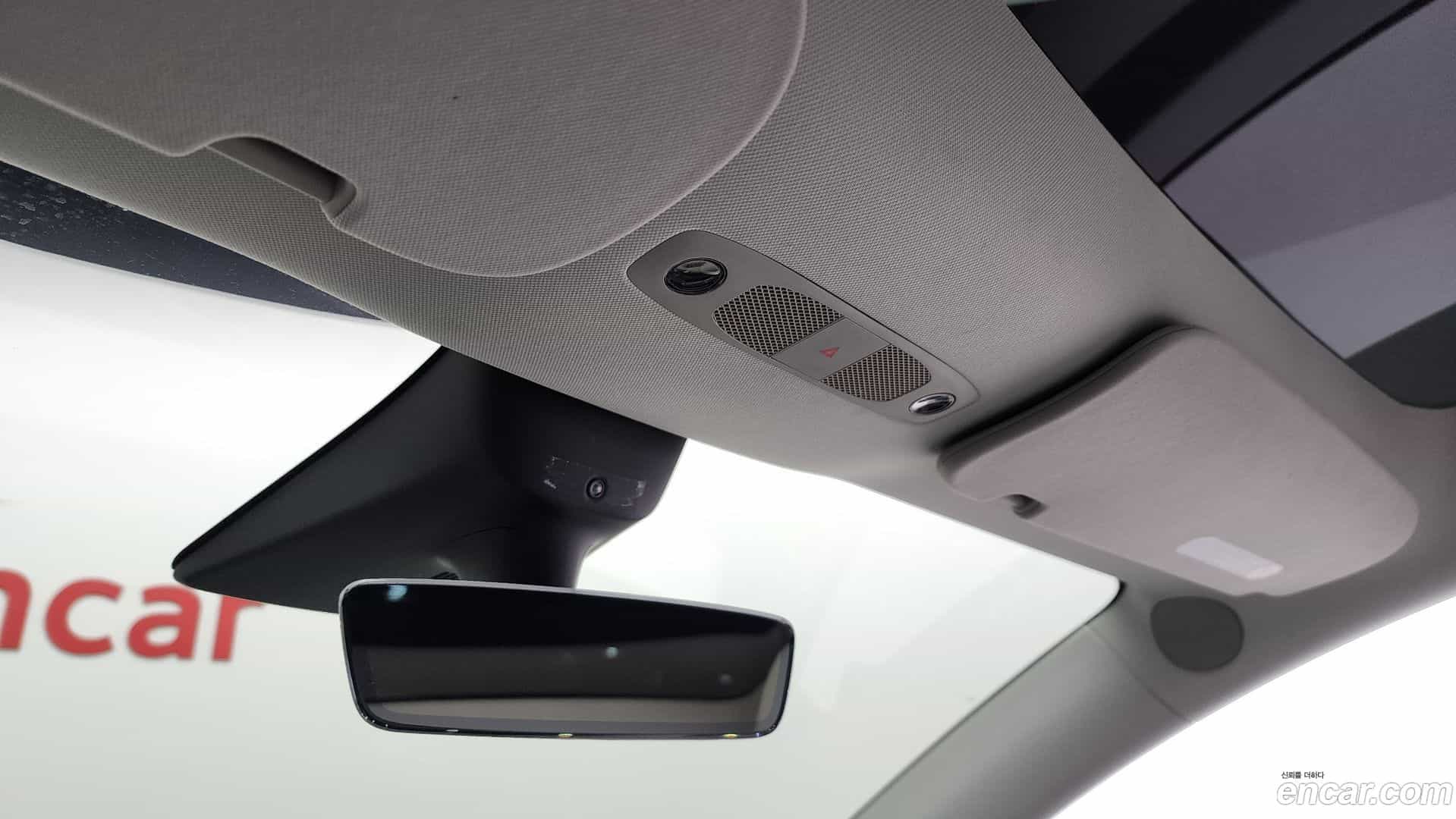 Model Y Tesla 2022.5-OPTION-023