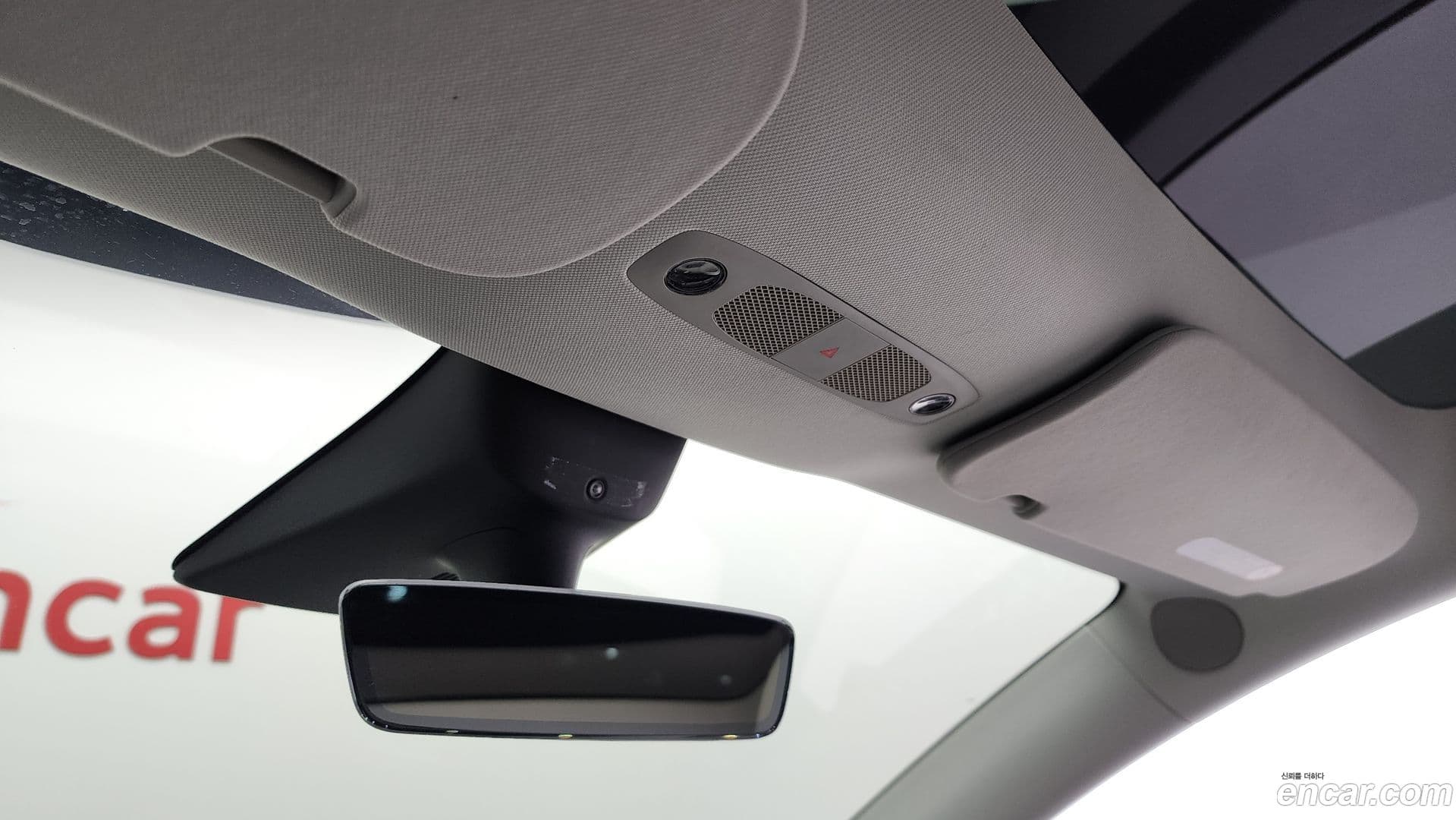 Main__Slider__Photo:Model Y Tesla 2022.5-18