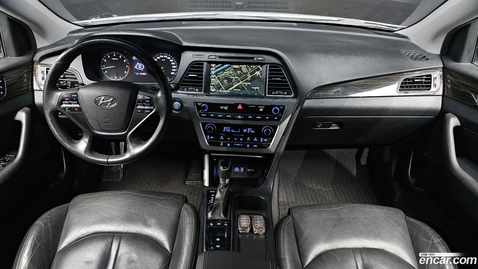 Main__Slider__Photo:Sonata Hyundai 2016.7-6