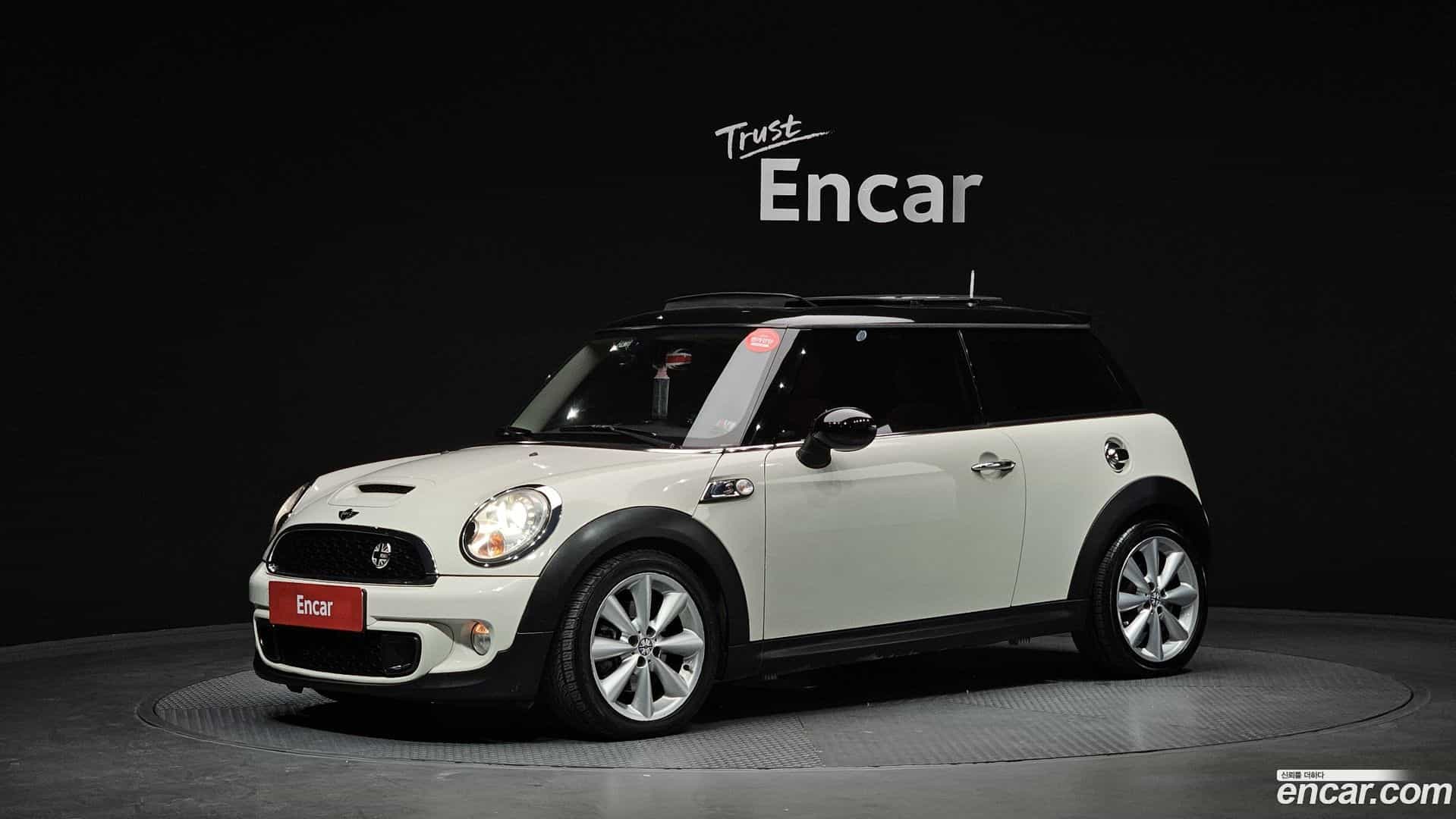 Cooper Mini 2011.2-OUTER-001