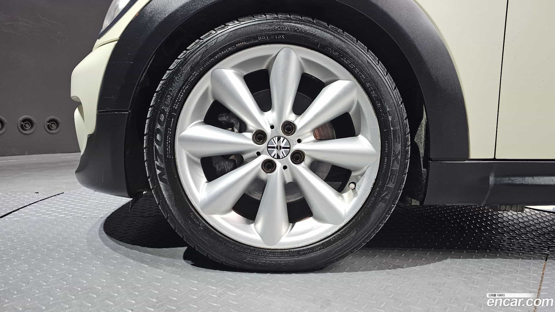 Cooper Mini 2011.2-OUTER-005