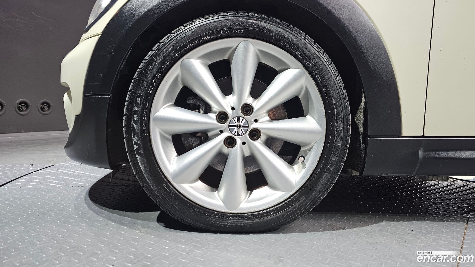 Main__Slider__Photo:Cooper Mini 2011.2-4