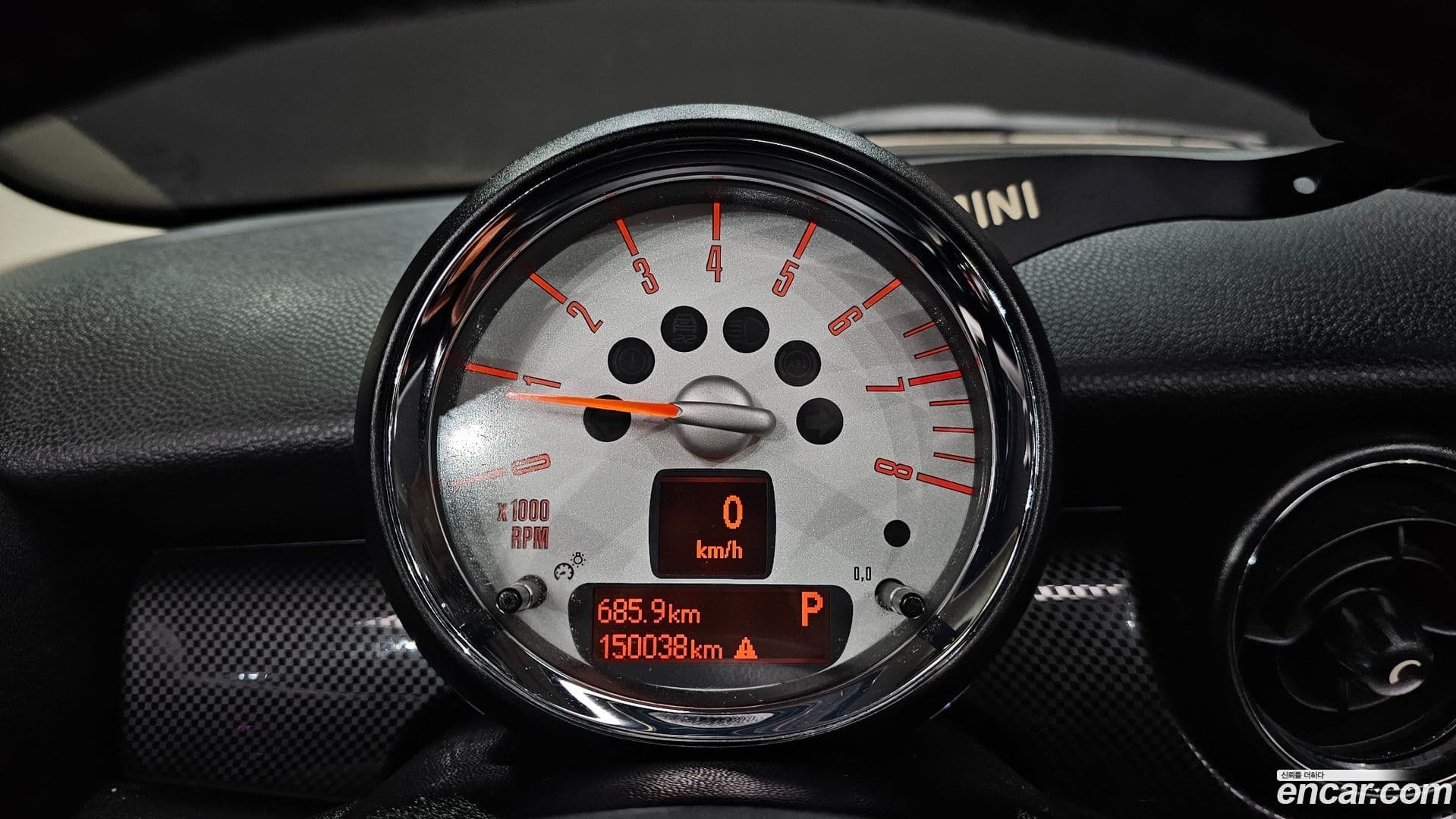 Main__Slider__Photo:Cooper Mini 2011.2-7