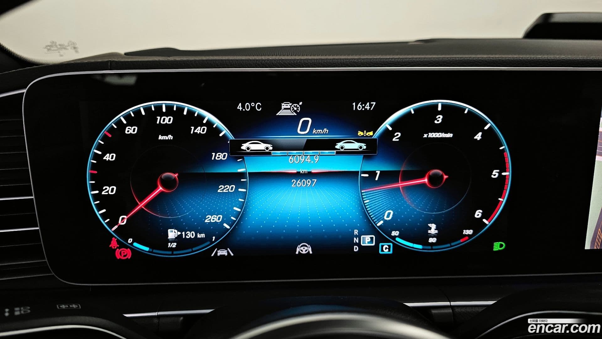 Main__Slider__Photo:GLE-Class Mercedes-Benz 2022.10-7