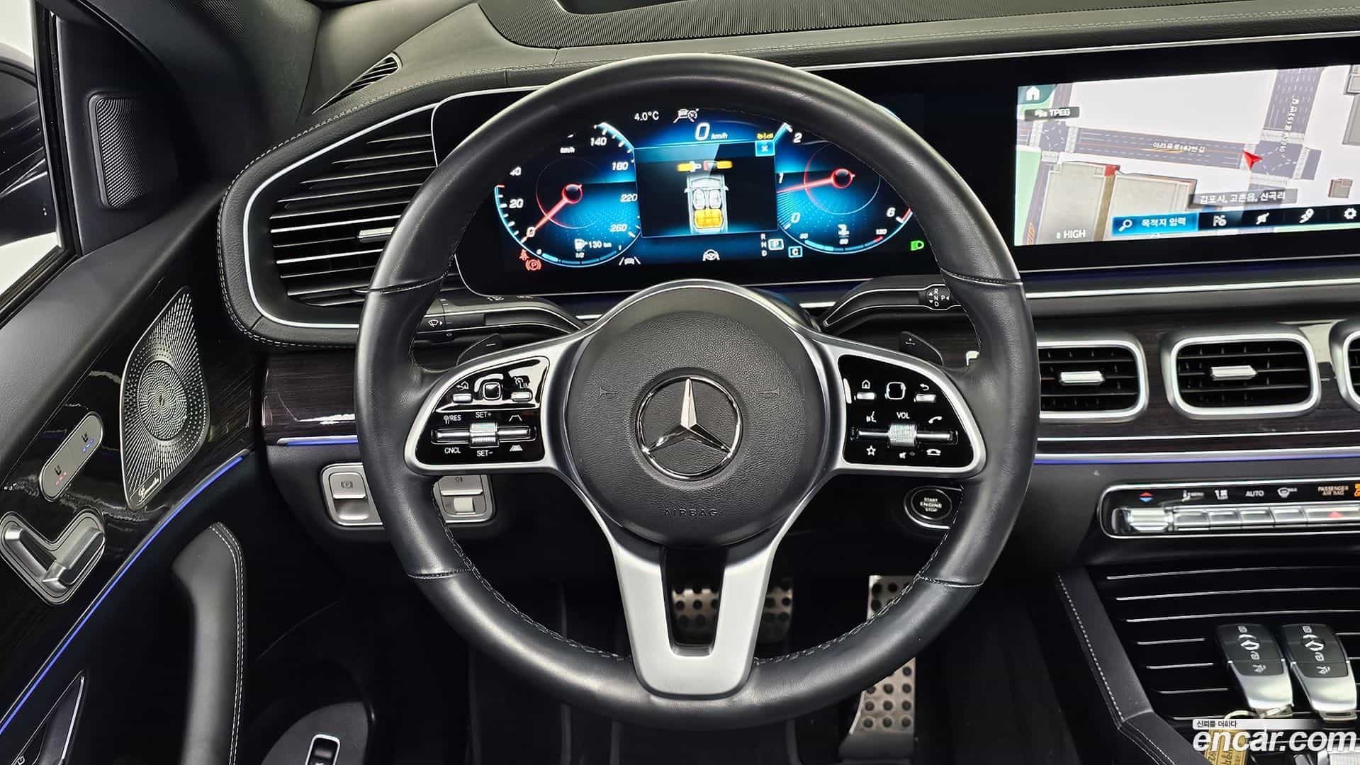 GLE-Class Mercedes-Benz 2022.10-OPTION-017