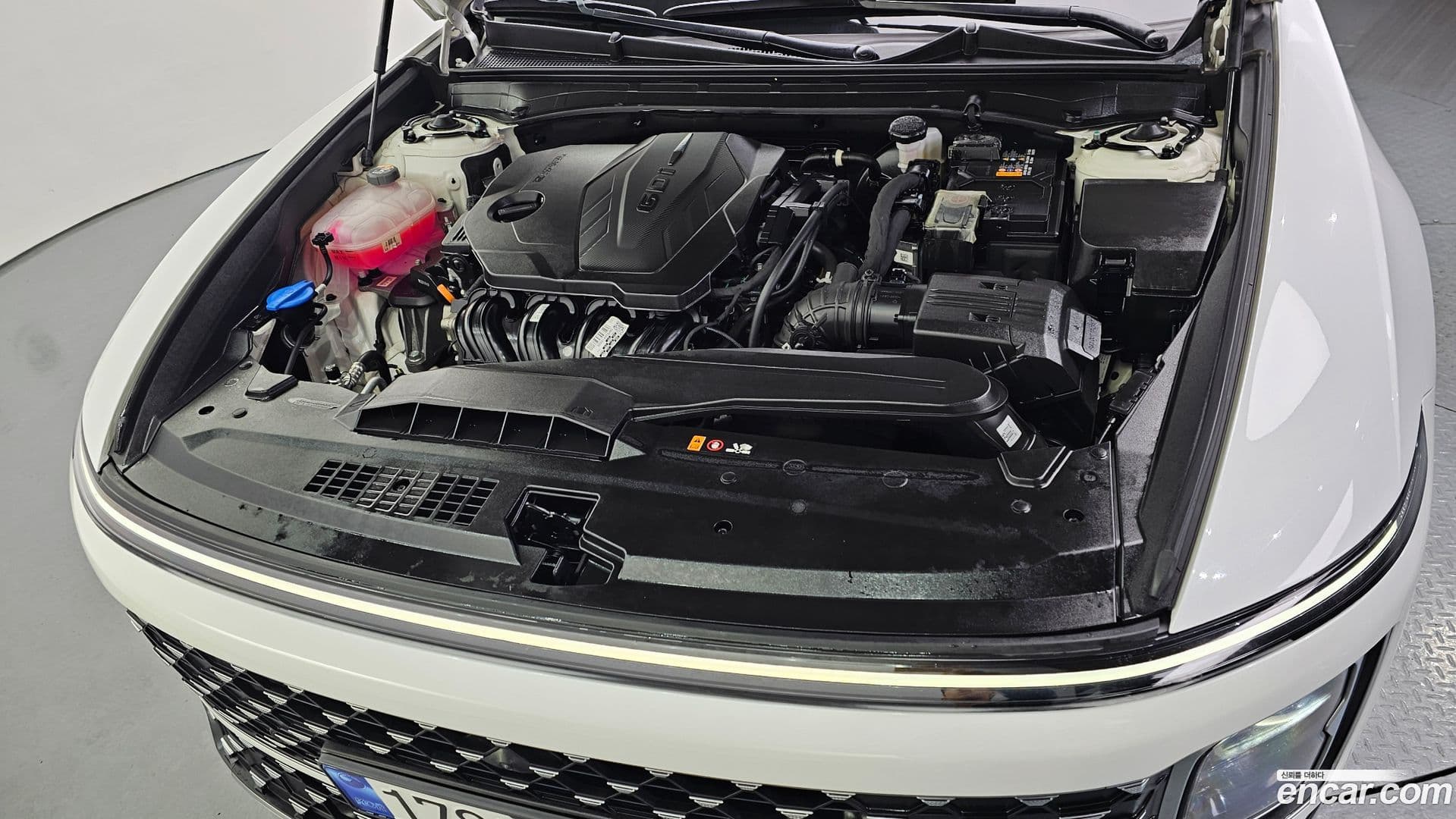 Main__Slider__Photo:Grandeur Hyundai 2023.10-5