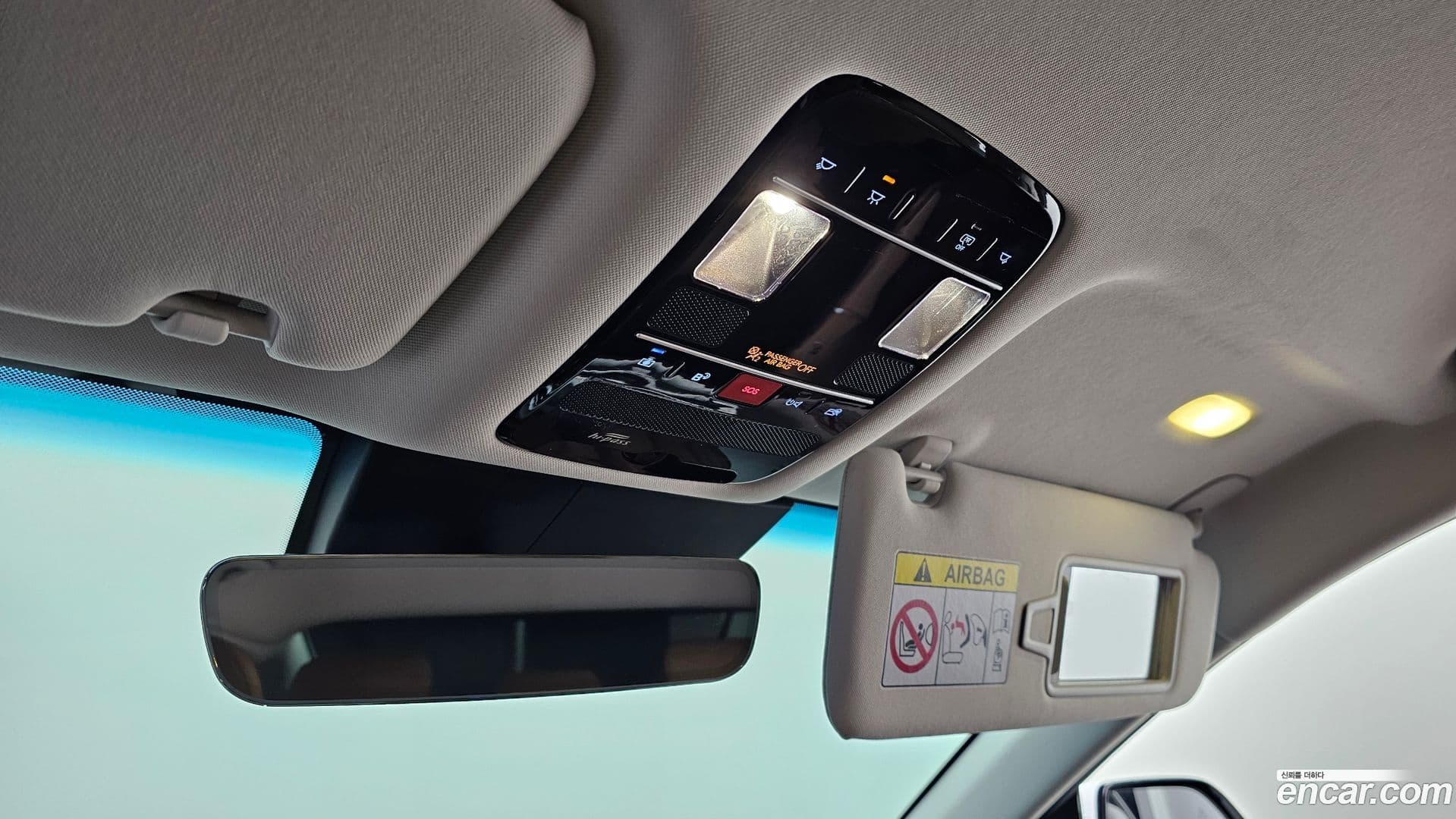 Main__Slider__Photo:Grandeur Hyundai 2023.10-17