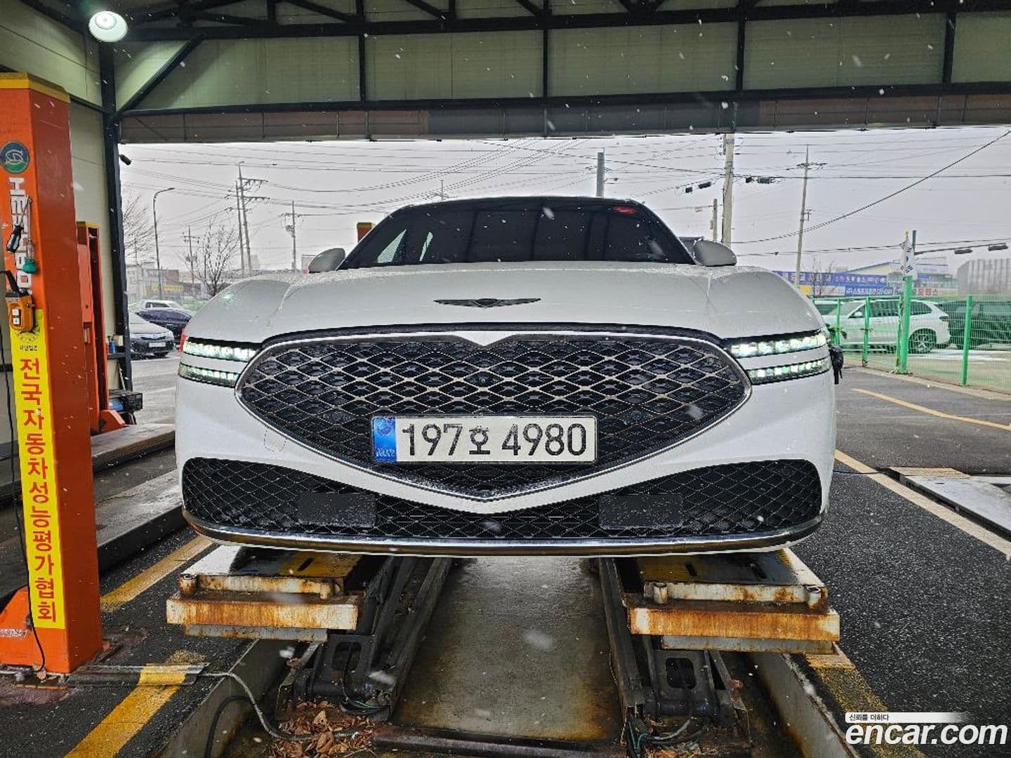 Main__Slider__Photo:G90 Genesis 2022.5-0