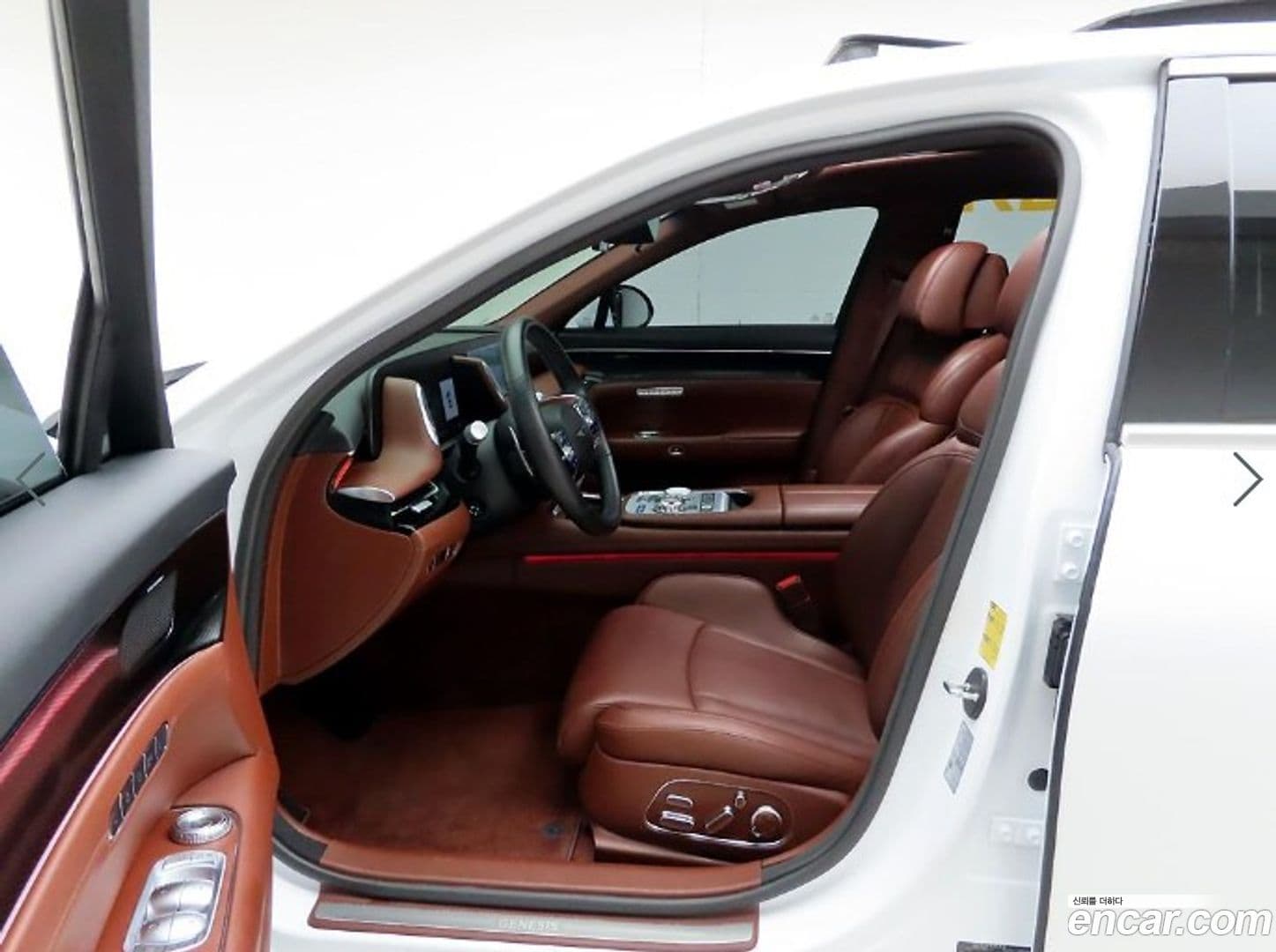 Main__Slider__Photo:G90 Genesis 2022.5-8