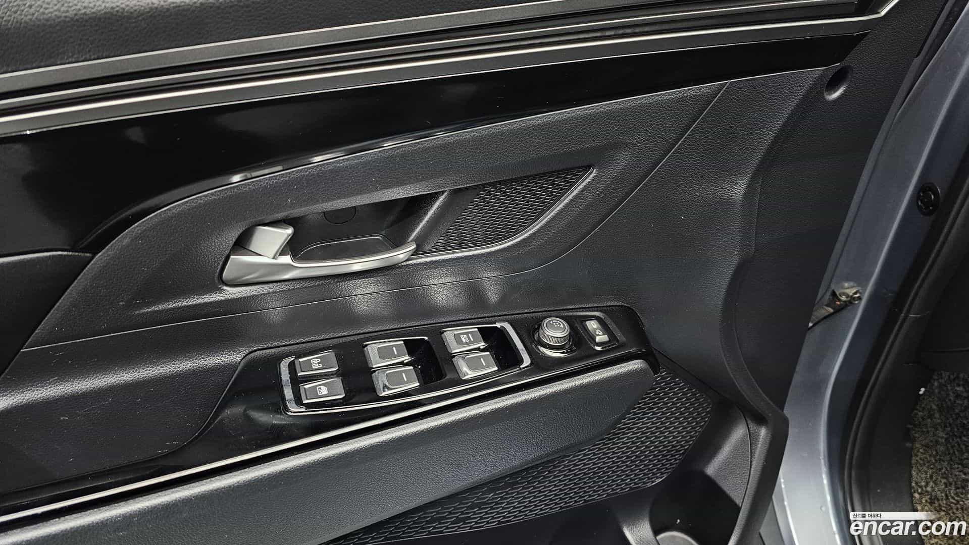 KORANDO KG_Mobility_Ssangyong 2020.5-OPTION-020