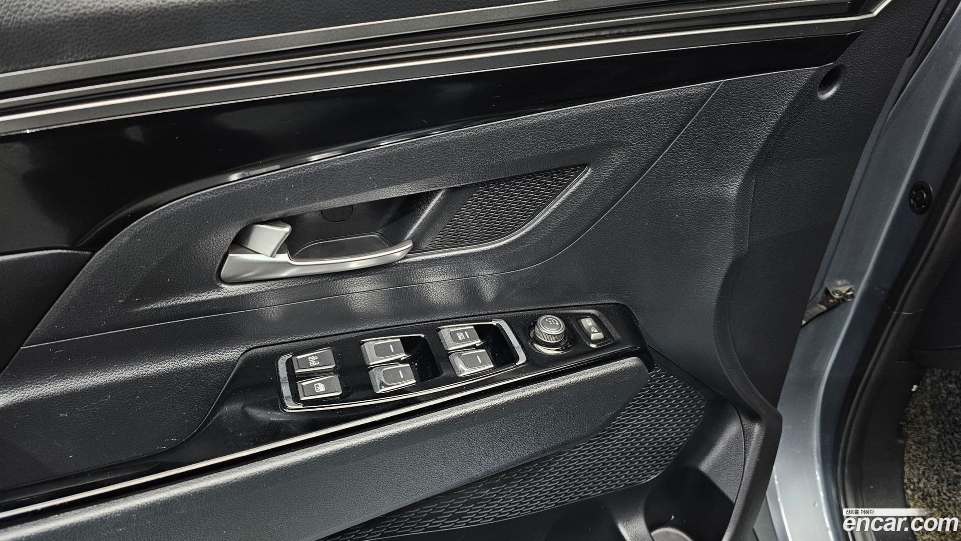 Main__Slider__Photo:KORANDO KG_Mobility_Ssangyong 2020.5-15