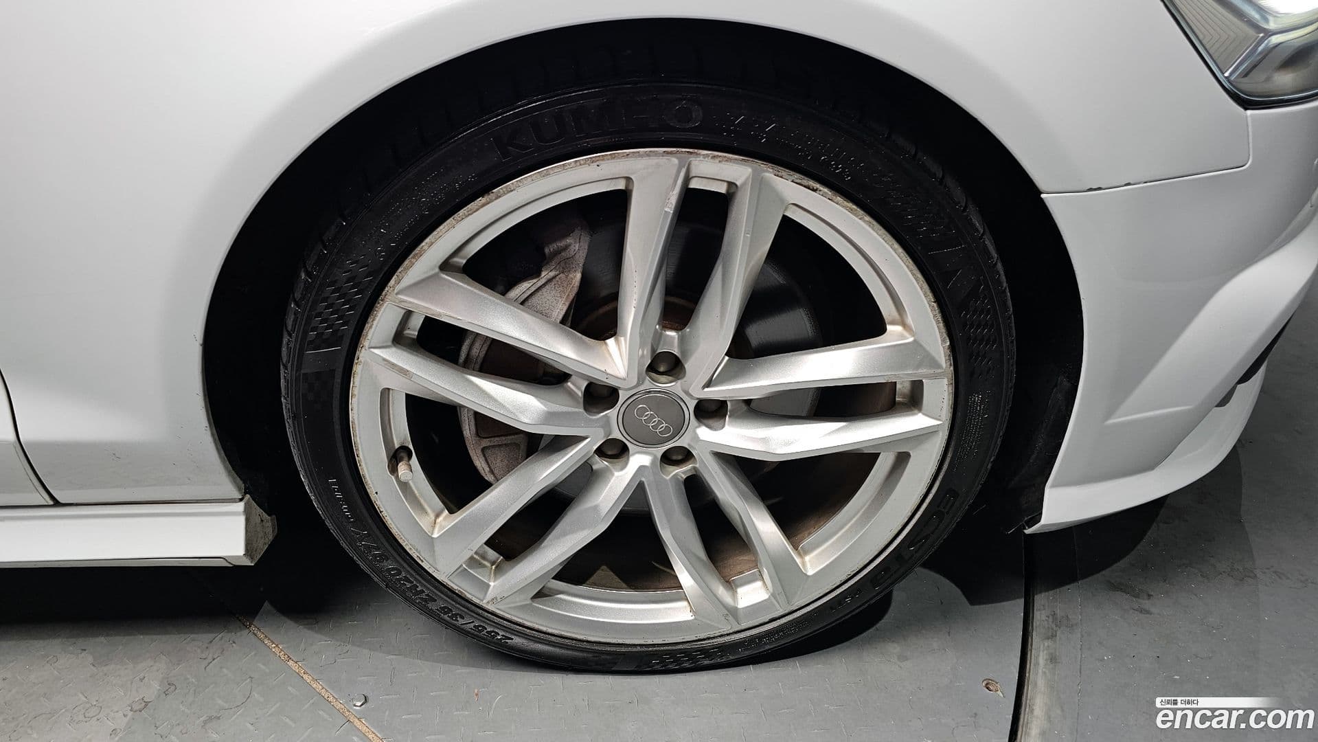 Main__Slider__Photo:A6 Audi 2016.9-4