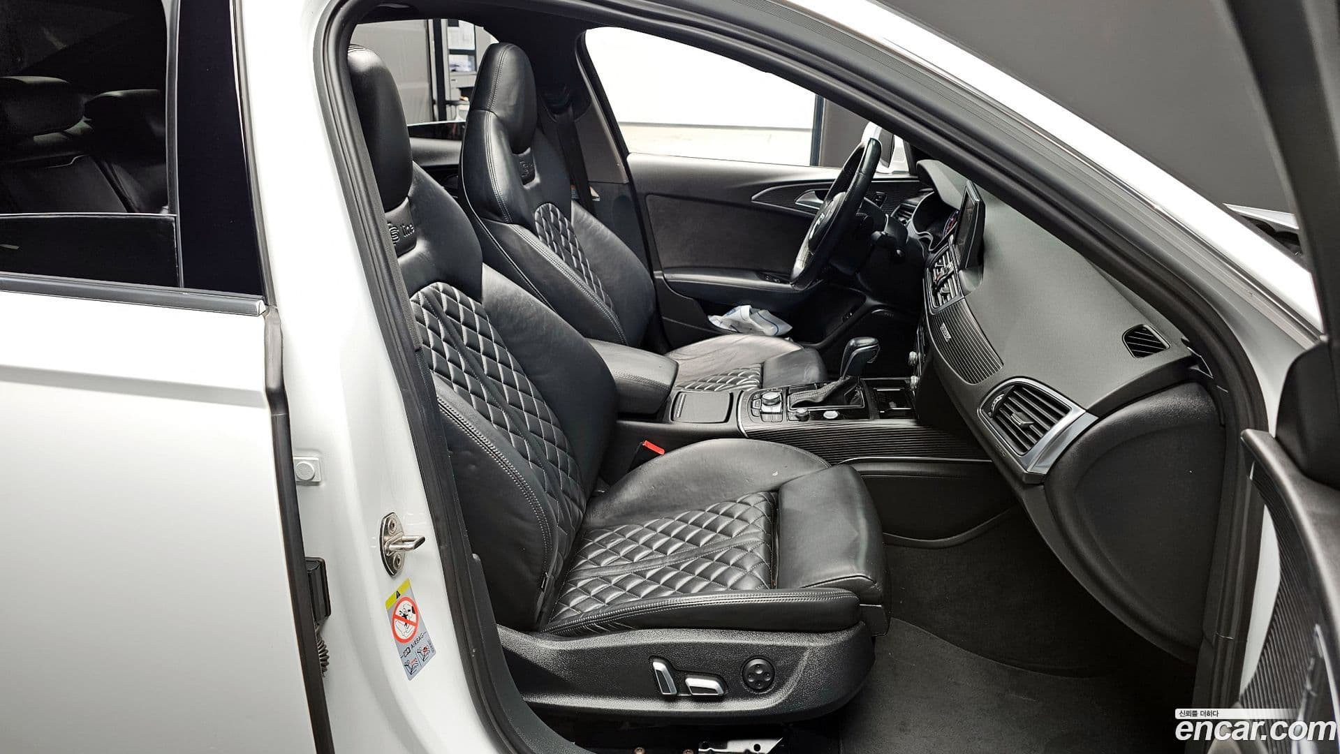 Main__Slider__Photo:A6 Audi 2016.9-9