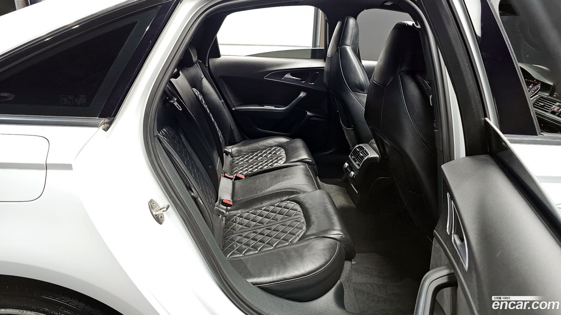 Main__Slider__Photo:A6 Audi 2016.9-10