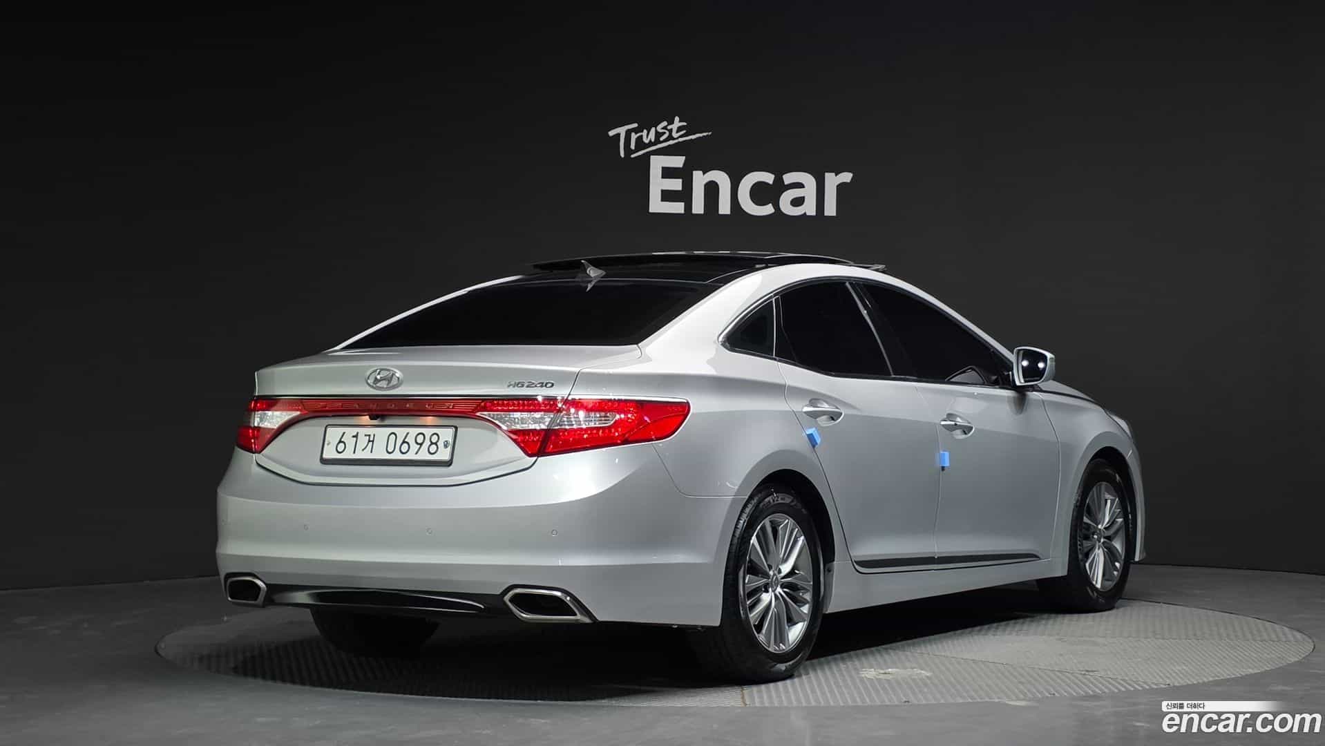 Grandeur Hyundai 2015.11-OUTER-002