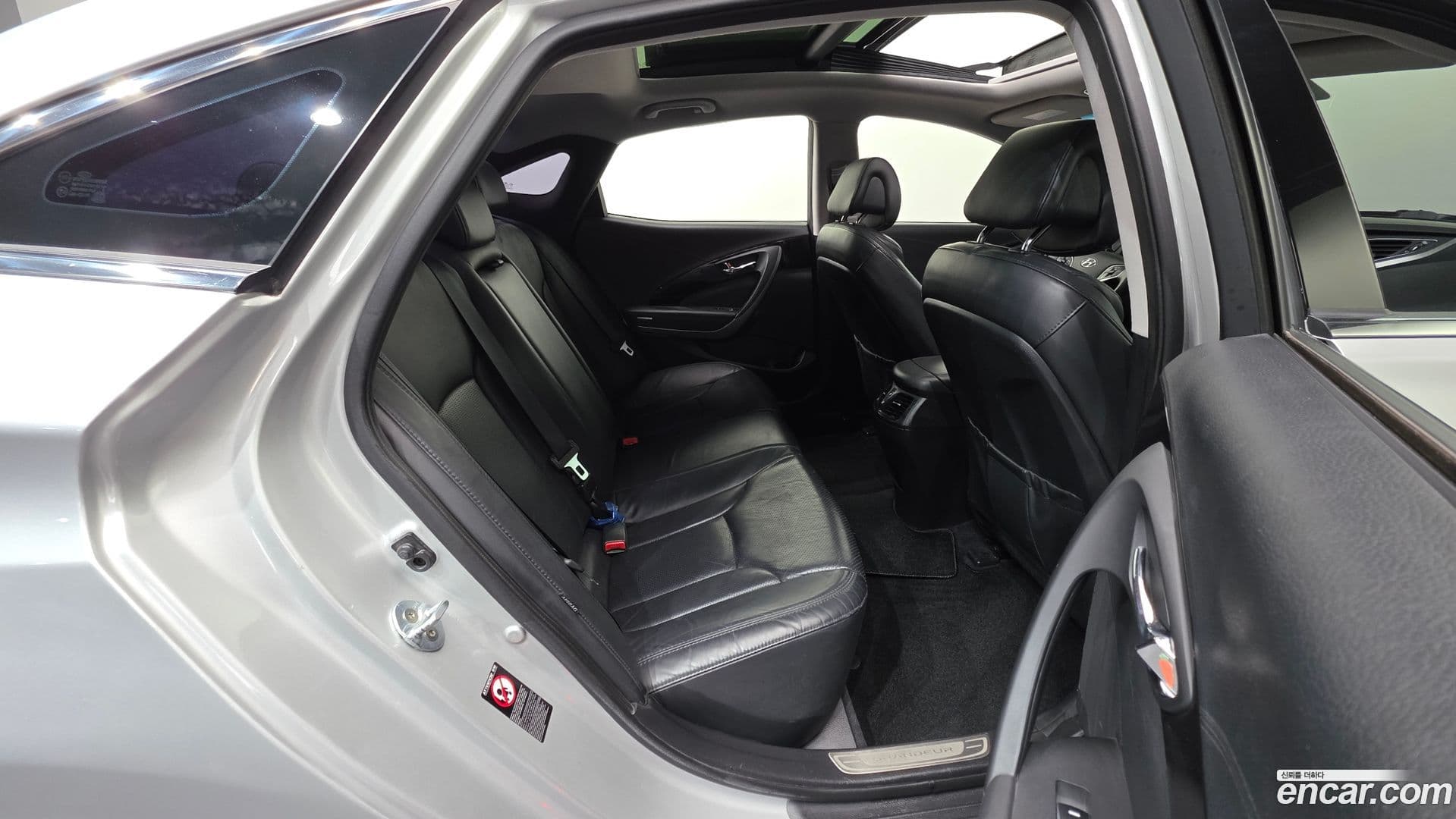 Main__Slider__Photo:Grandeur Hyundai 2015.11-18