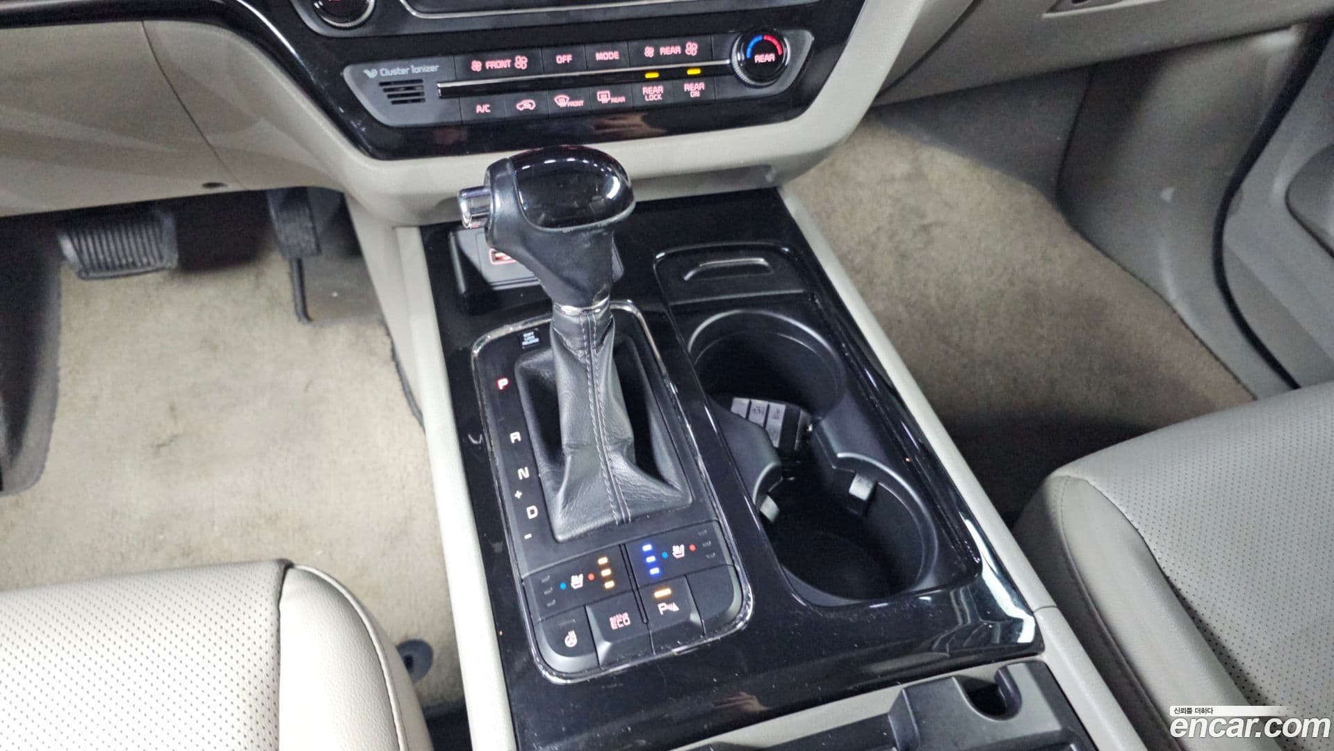 Main__Slider__Photo:Canival Kia 2016.3-8