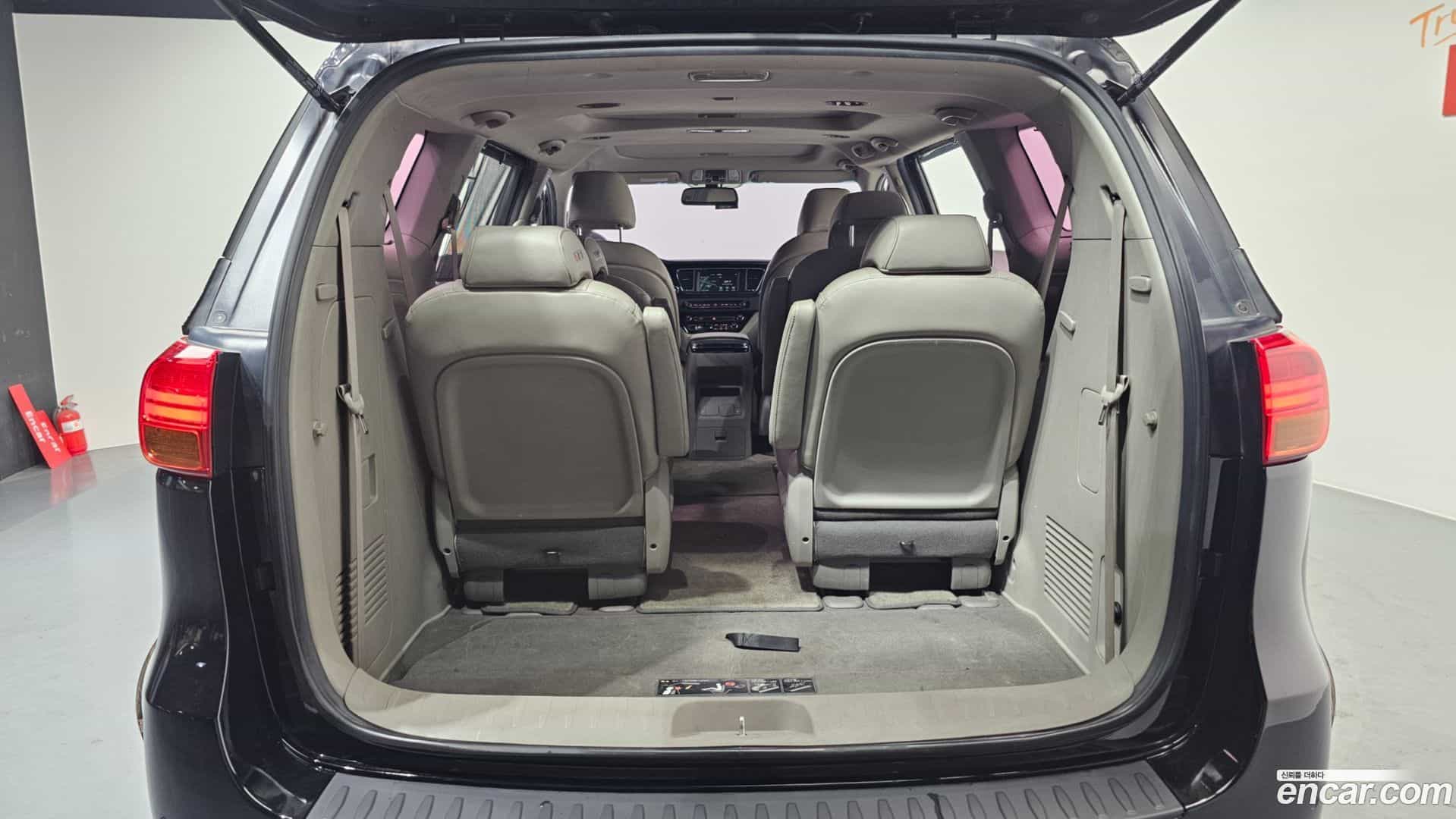 Canival Kia 2016.3-OPTION-024