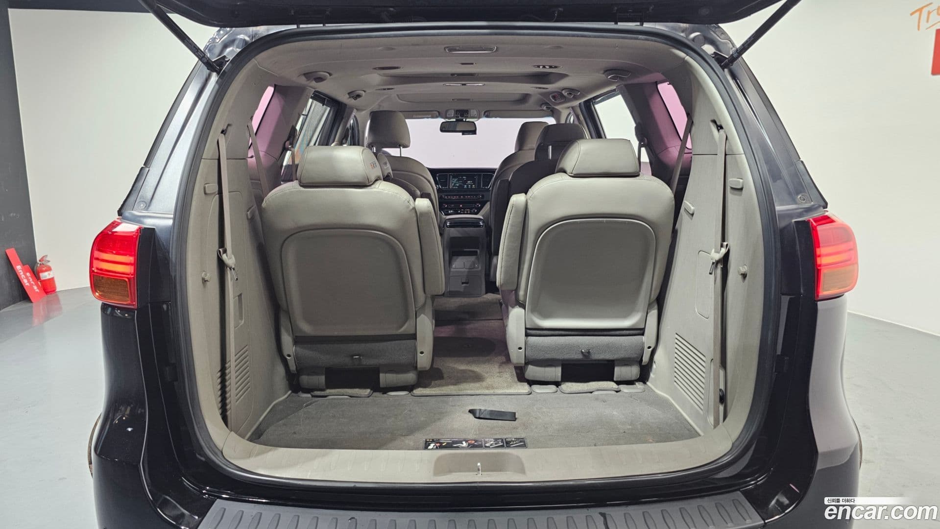 Main__Slider__Photo:Canival Kia 2016.3-19