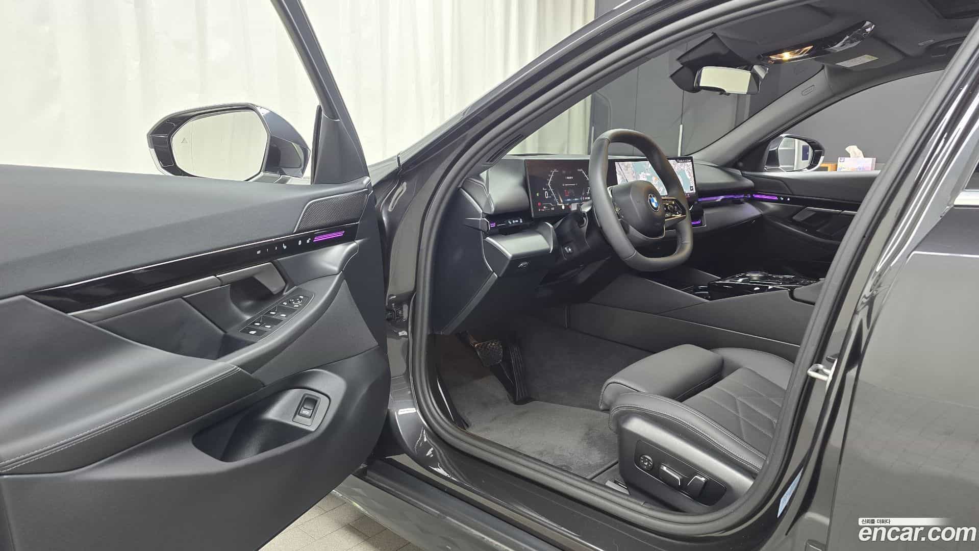 5-Series BMW 2023.10-INNER-010