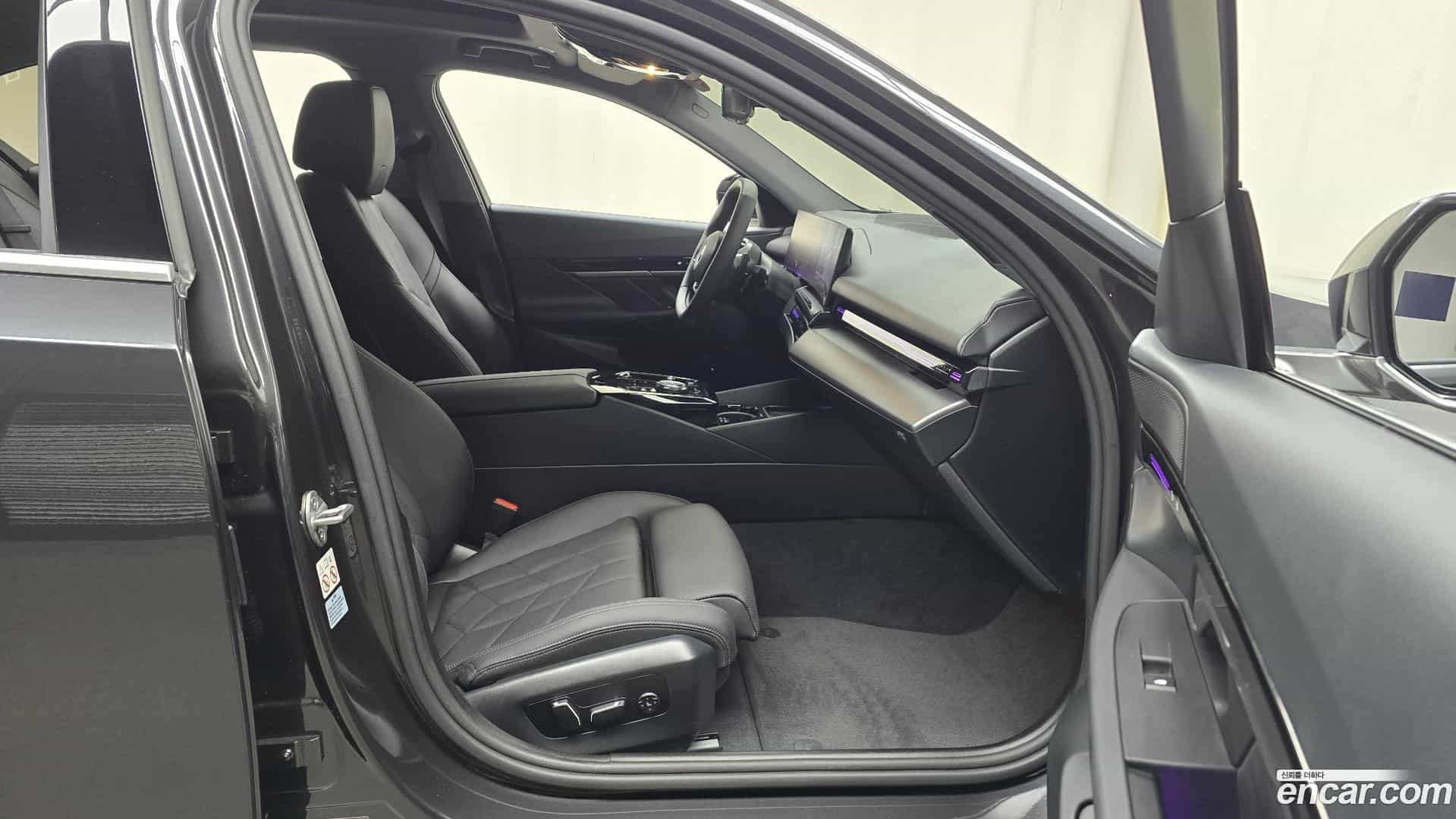 5-Series BMW 2023.10-OPTION-015