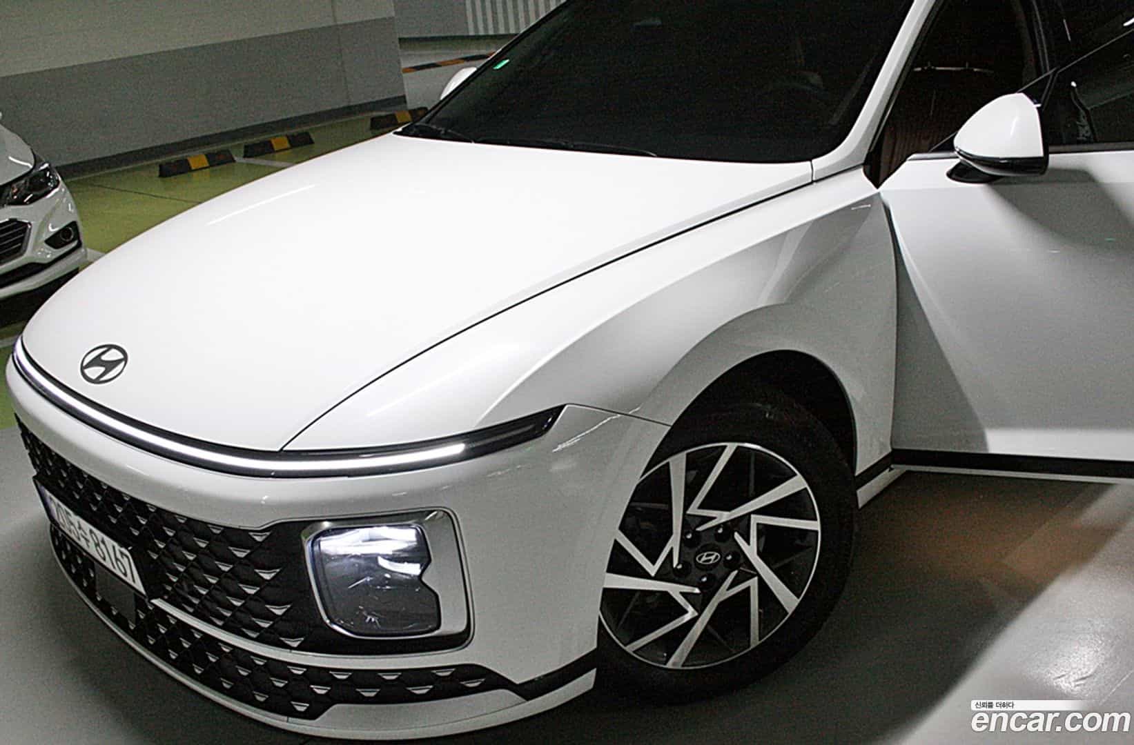 Grandeur Hyundai 2023.11-INNER-008