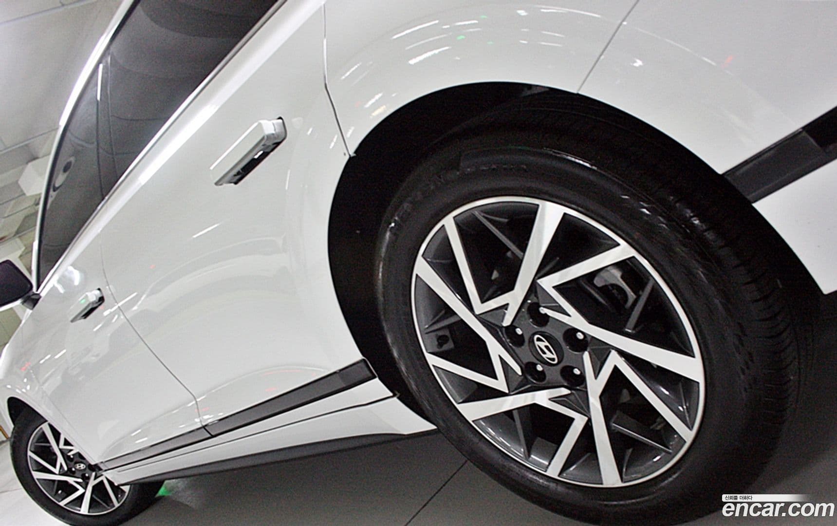 Main__Slider__Photo:Grandeur Hyundai 2023.11-9