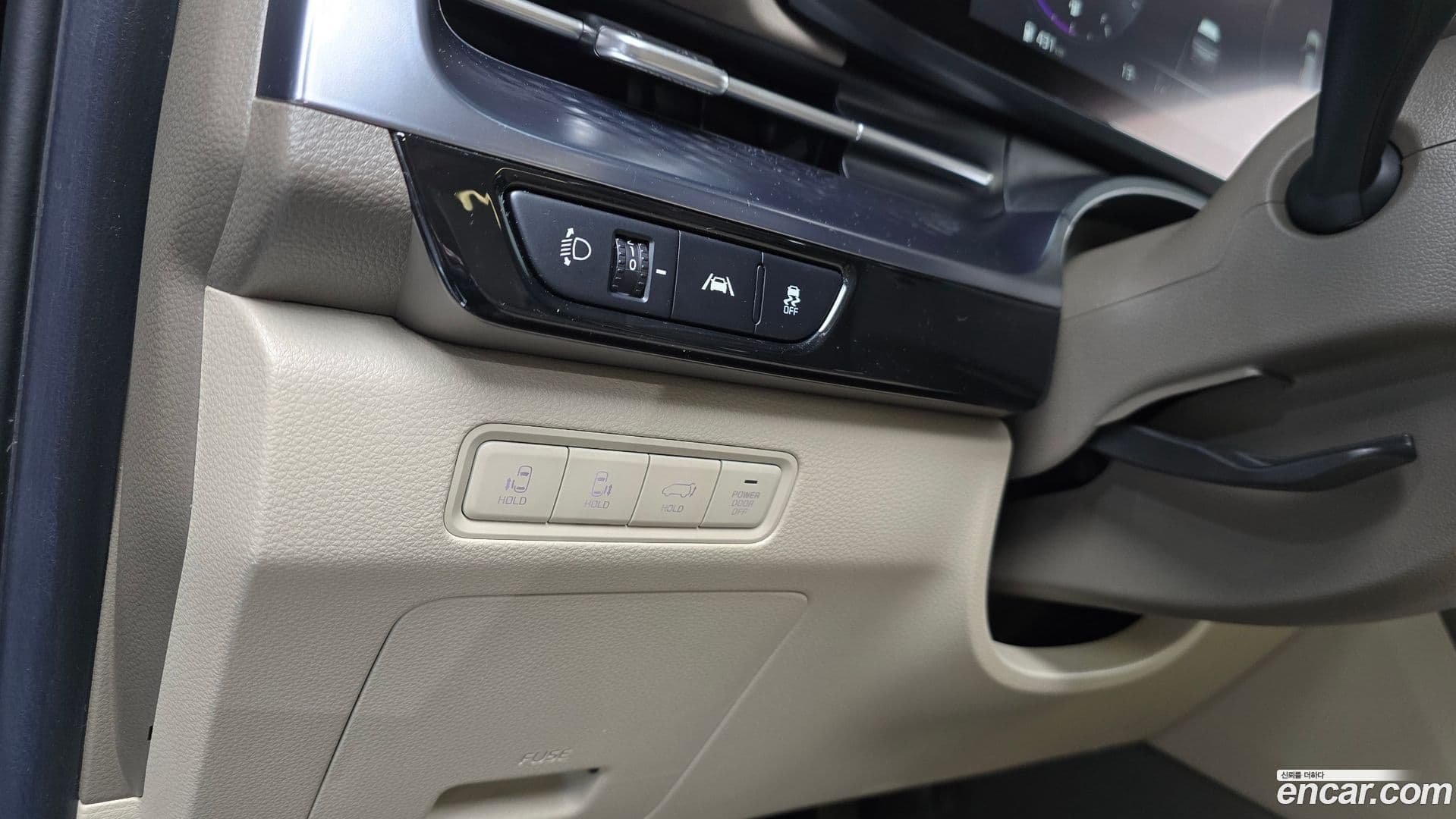 Main__Slider__Photo:Canival Kia 2021.0-13