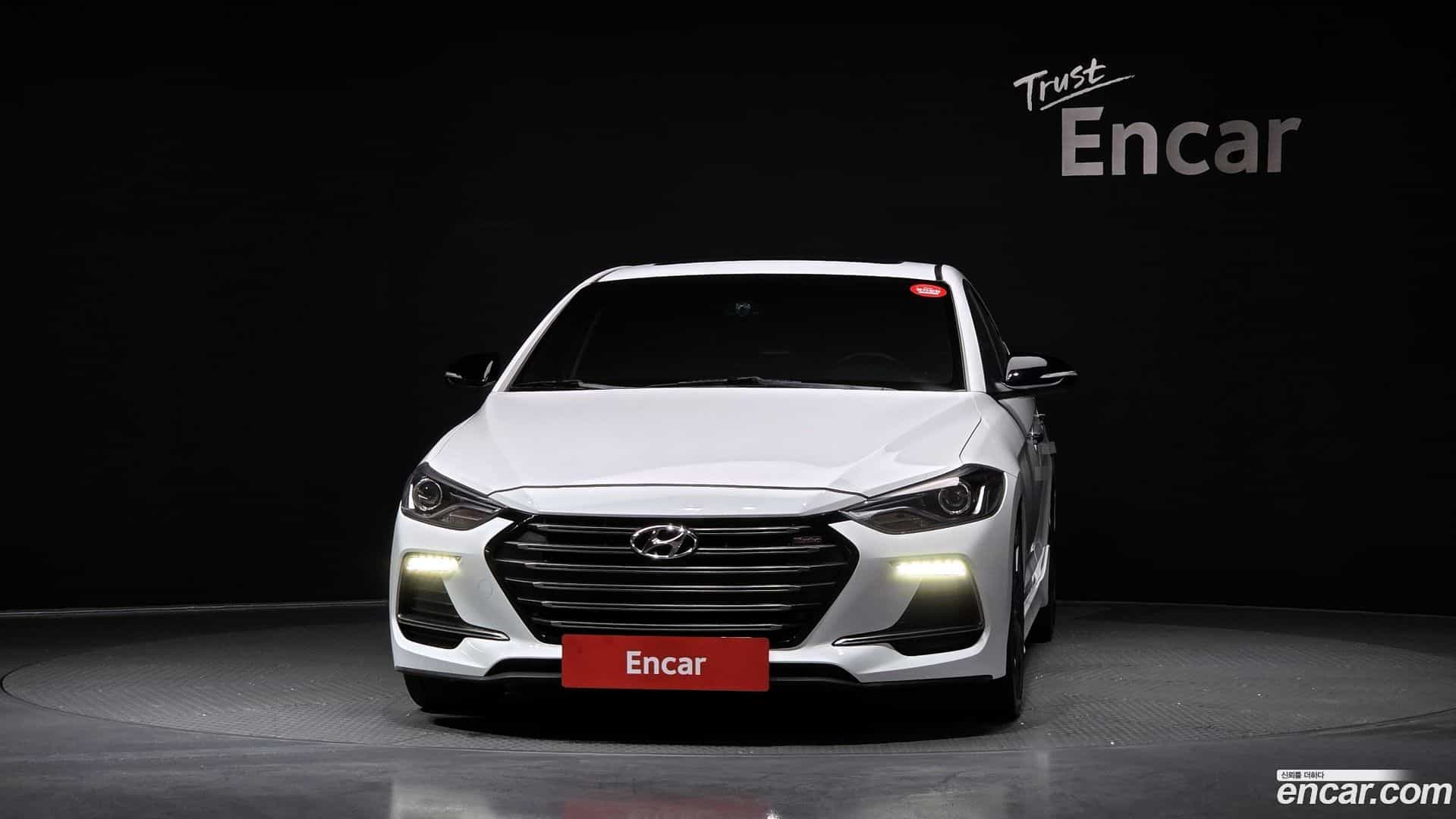 AVANTE Hyundai 2016.6-OUTER-003