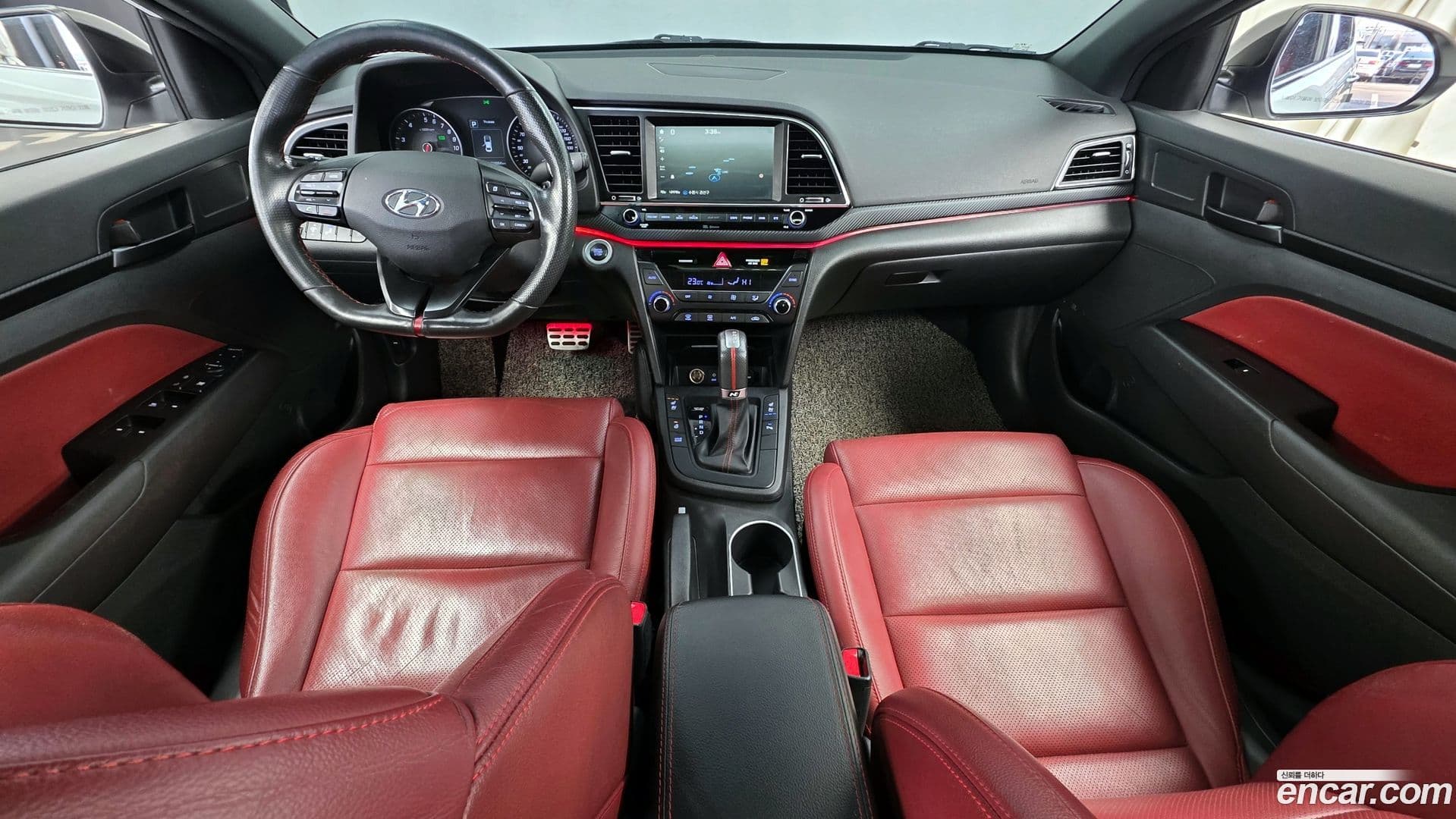 Main__Slider__Photo:AVANTE Hyundai 2016.6-6