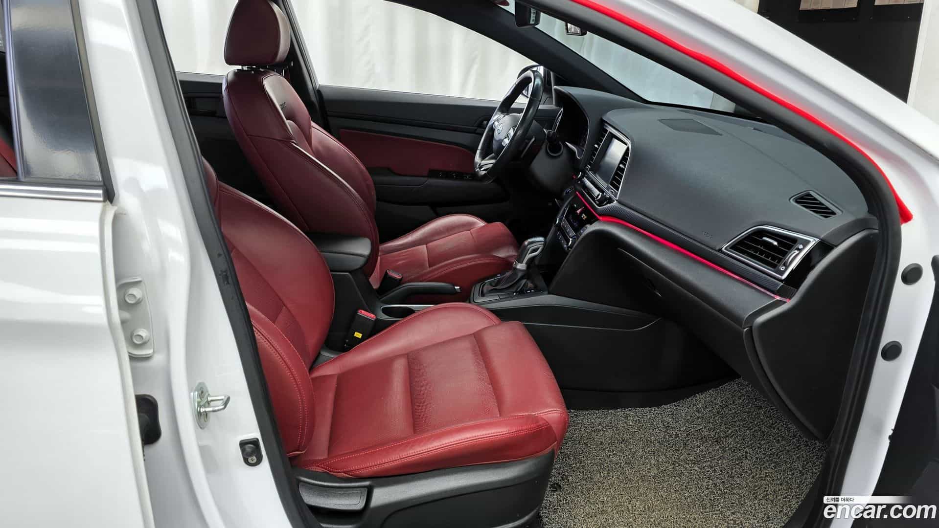 AVANTE Hyundai 2016.6-OPTION-015