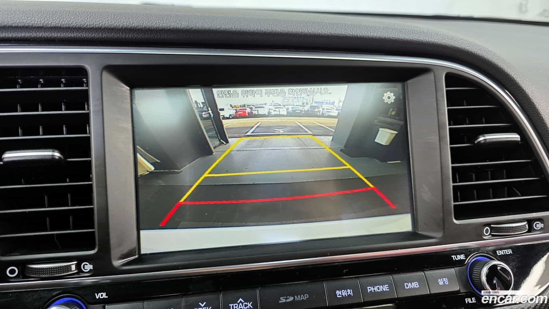 AVANTE Hyundai 2016.6-OPTION-019