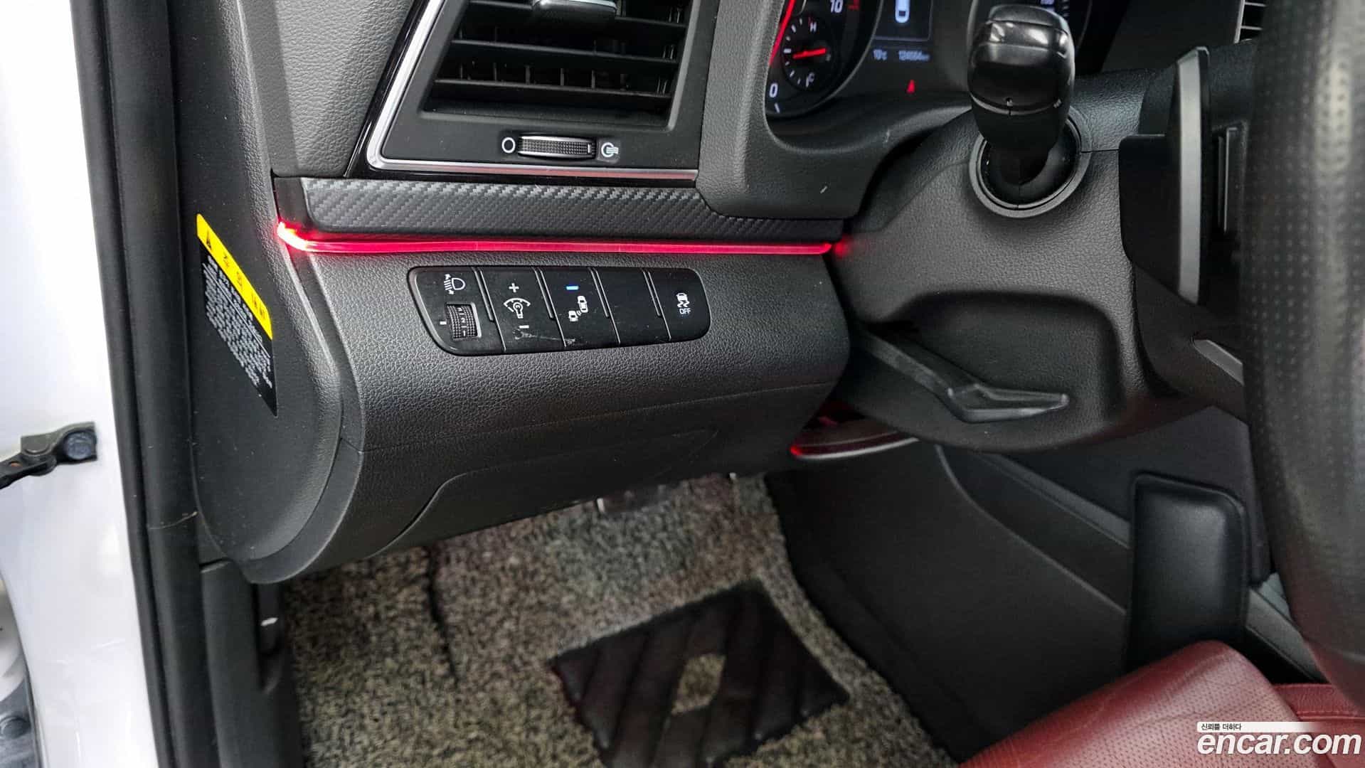 AVANTE Hyundai 2016.6-OPTION-022