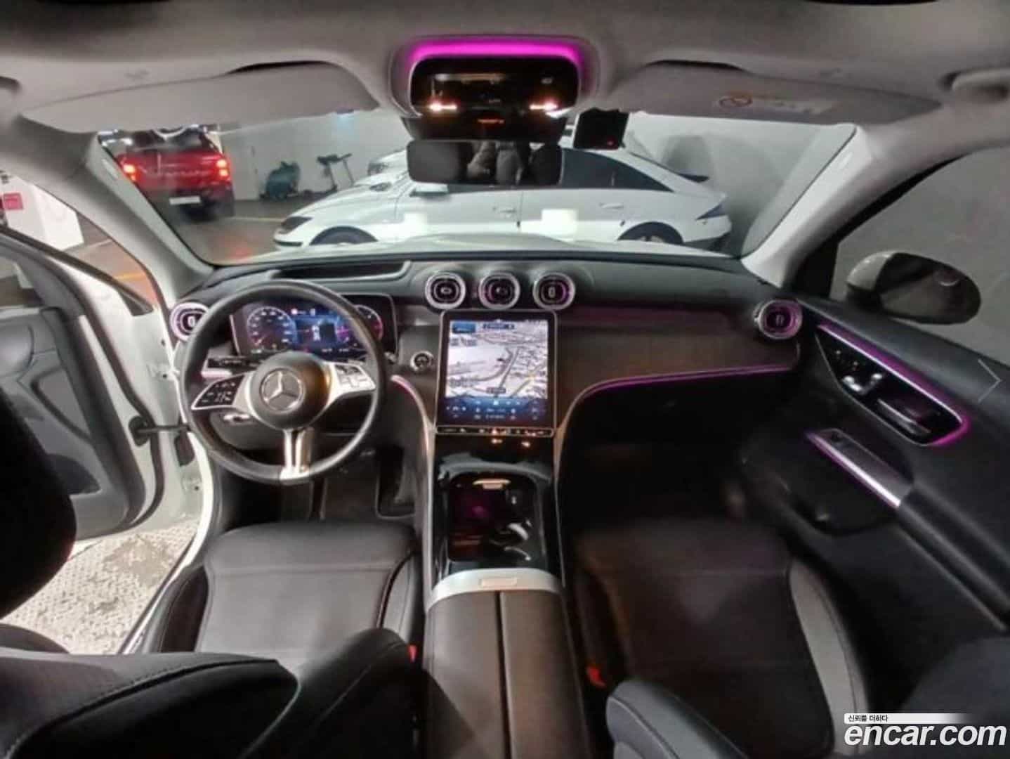 GLC-Class Mercedes-Benz 2023.7-INNER-006